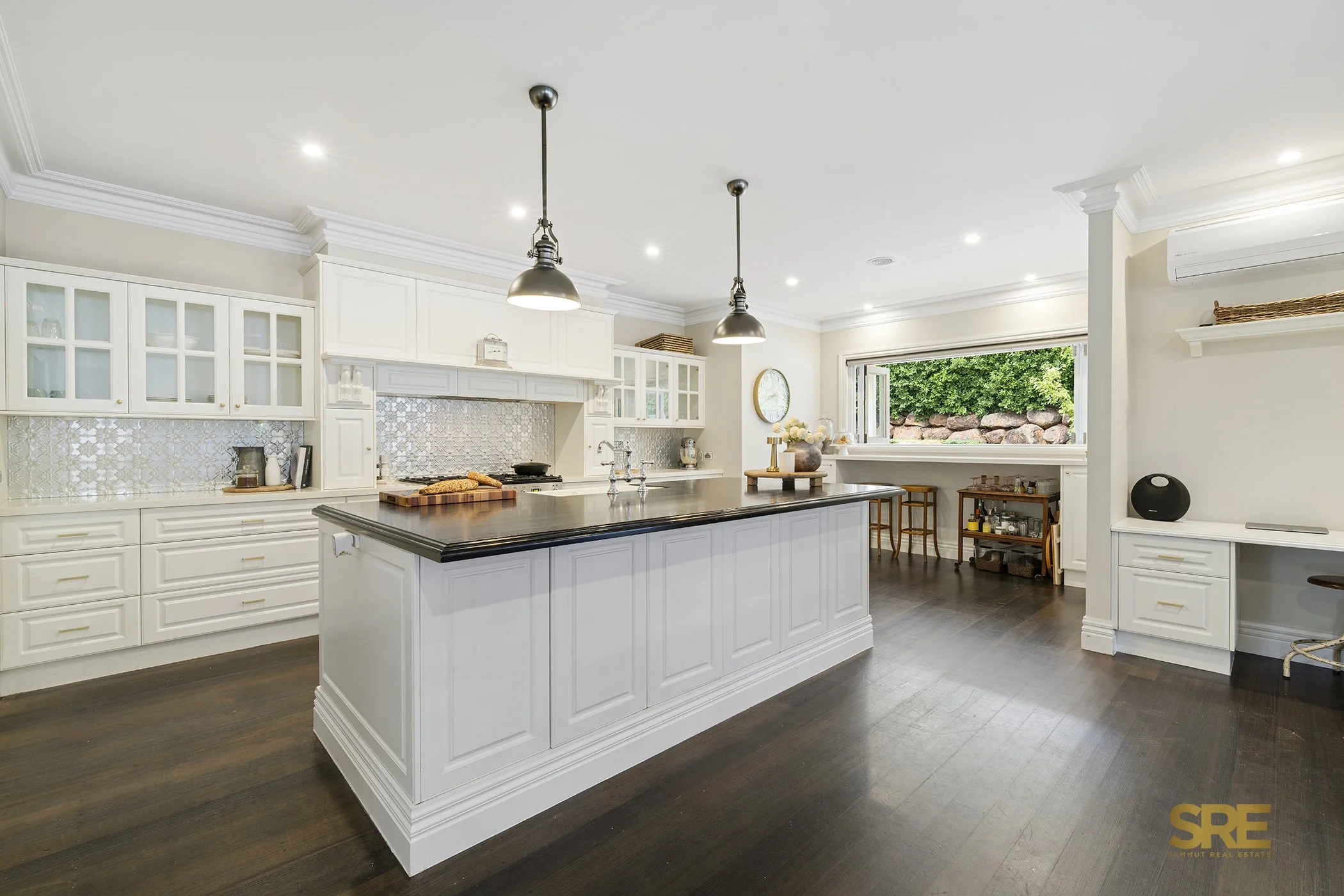 53 Links Rd Web (15).jpg