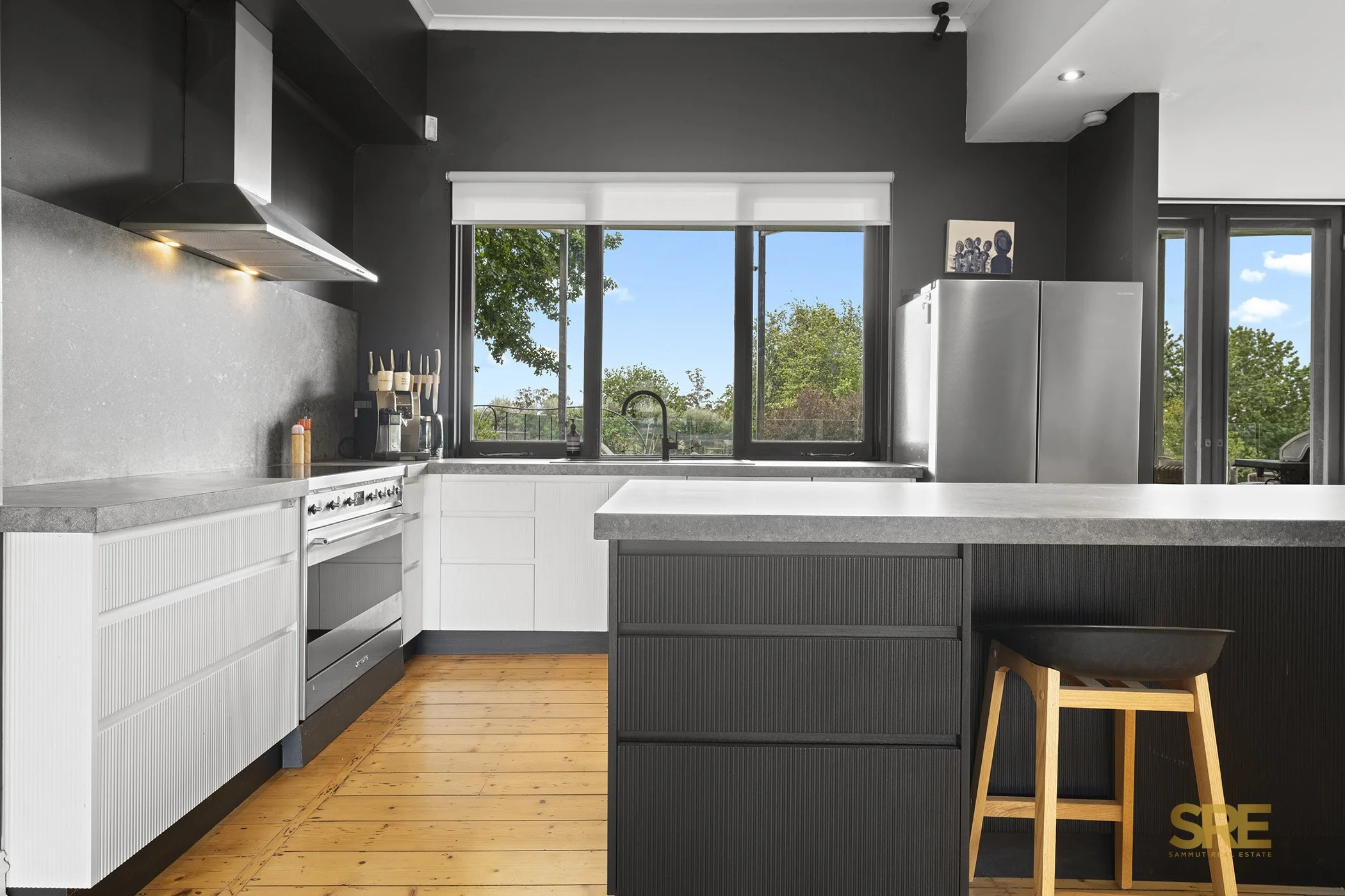 632 North Redesdale Road Web (8).jpg