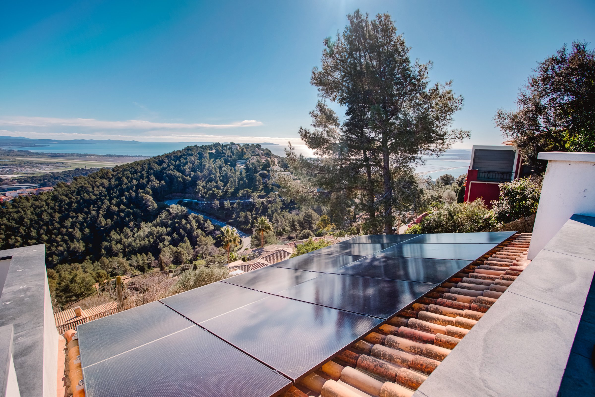 maison_HYERES_mont des oiseaux_terrasse_vue_mer_albanandfriends-28.jpg