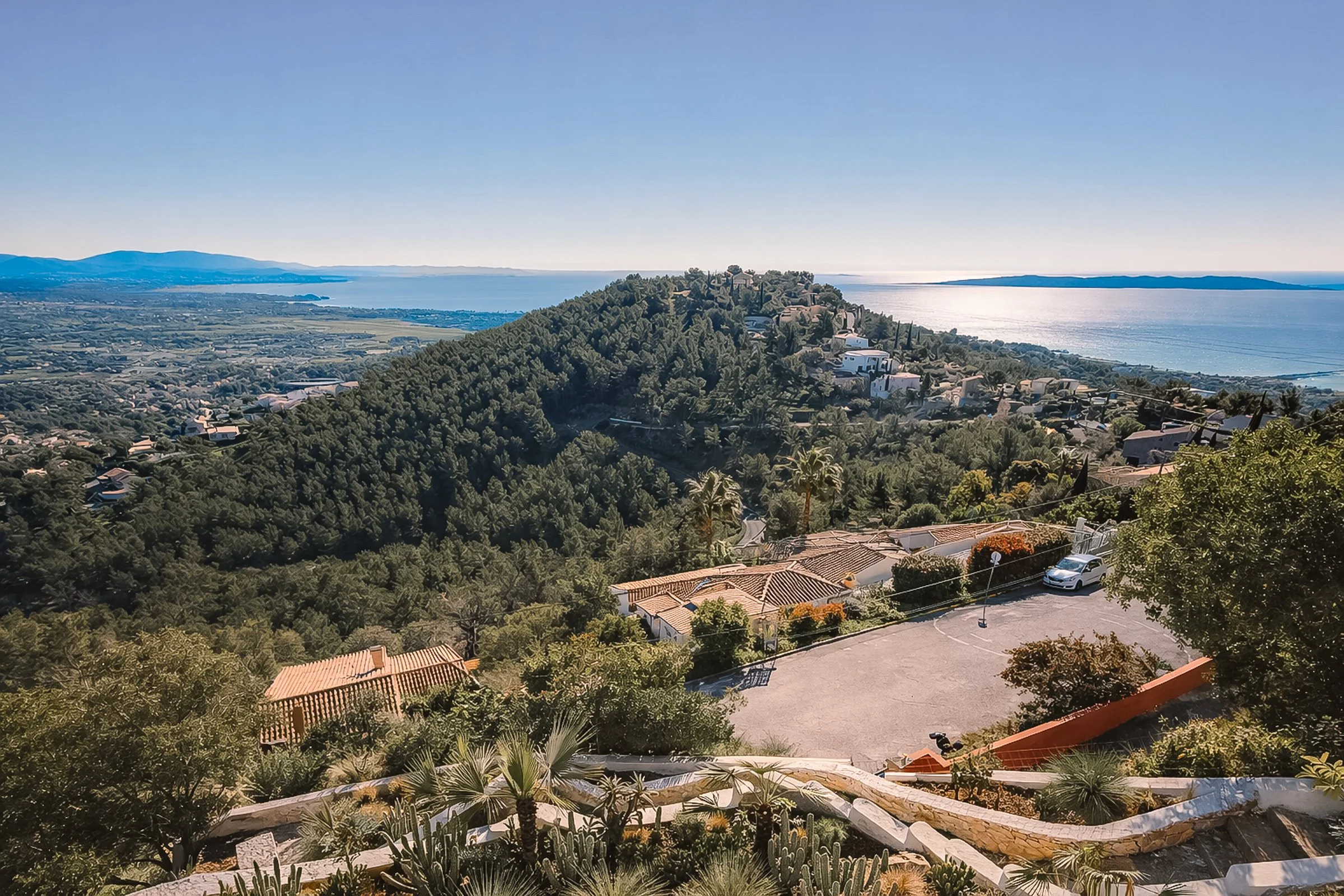 maison_HYERES_mont des oiseaux_terrasse_vue_mer_albanandfriends-43.jpg