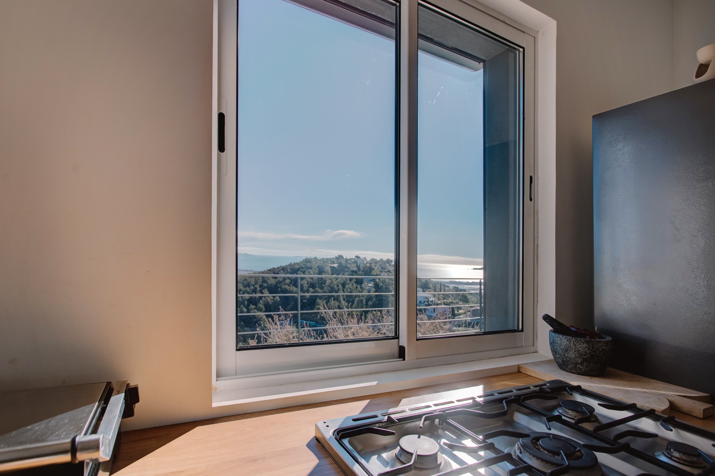 maison_HYERES_mont des oiseaux_terrasse_vue_mer_albanandfriends-21.jpg