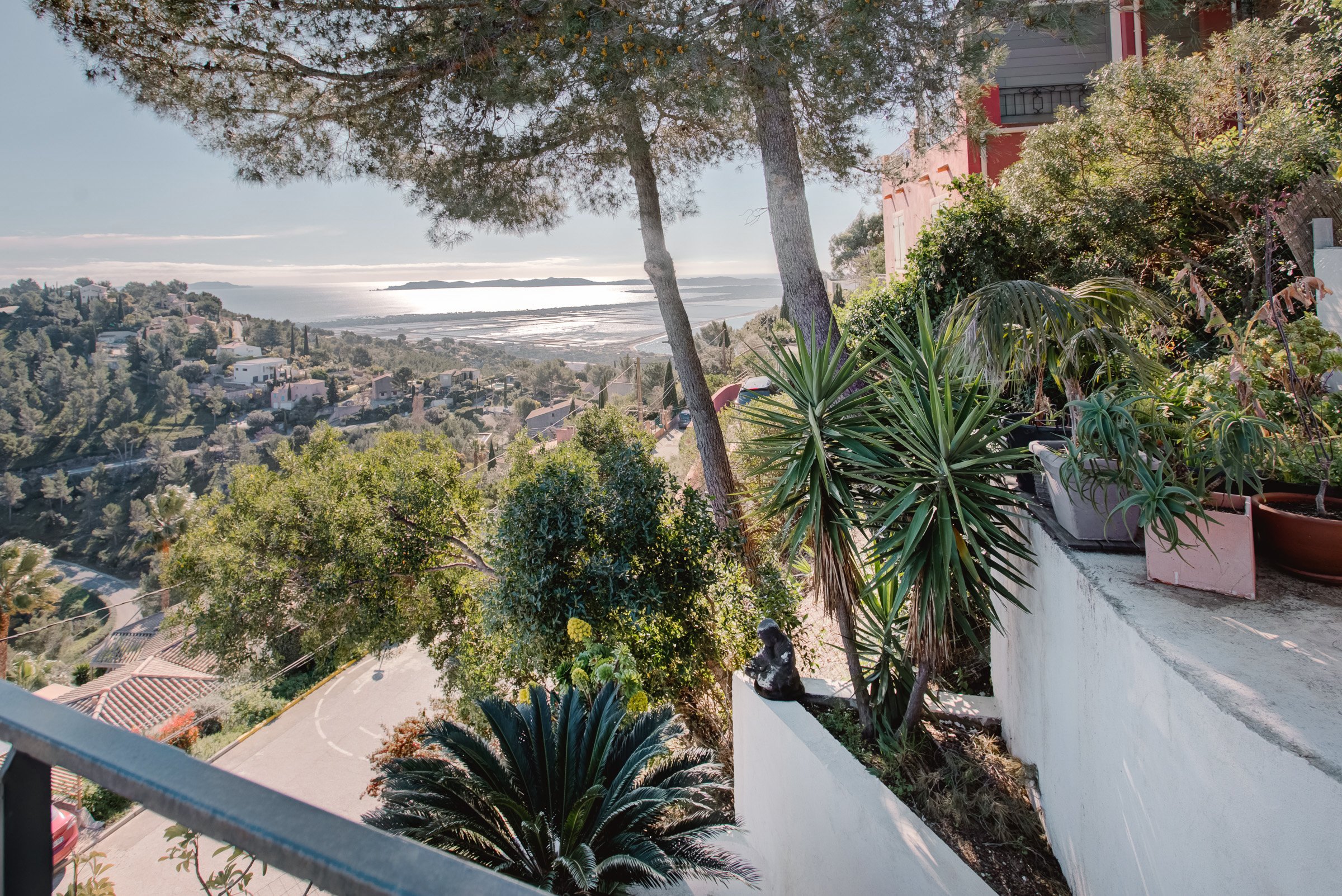 maison_HYERES_mont des oiseaux_terrasse_vue_mer_albanandfriends-41.jpg