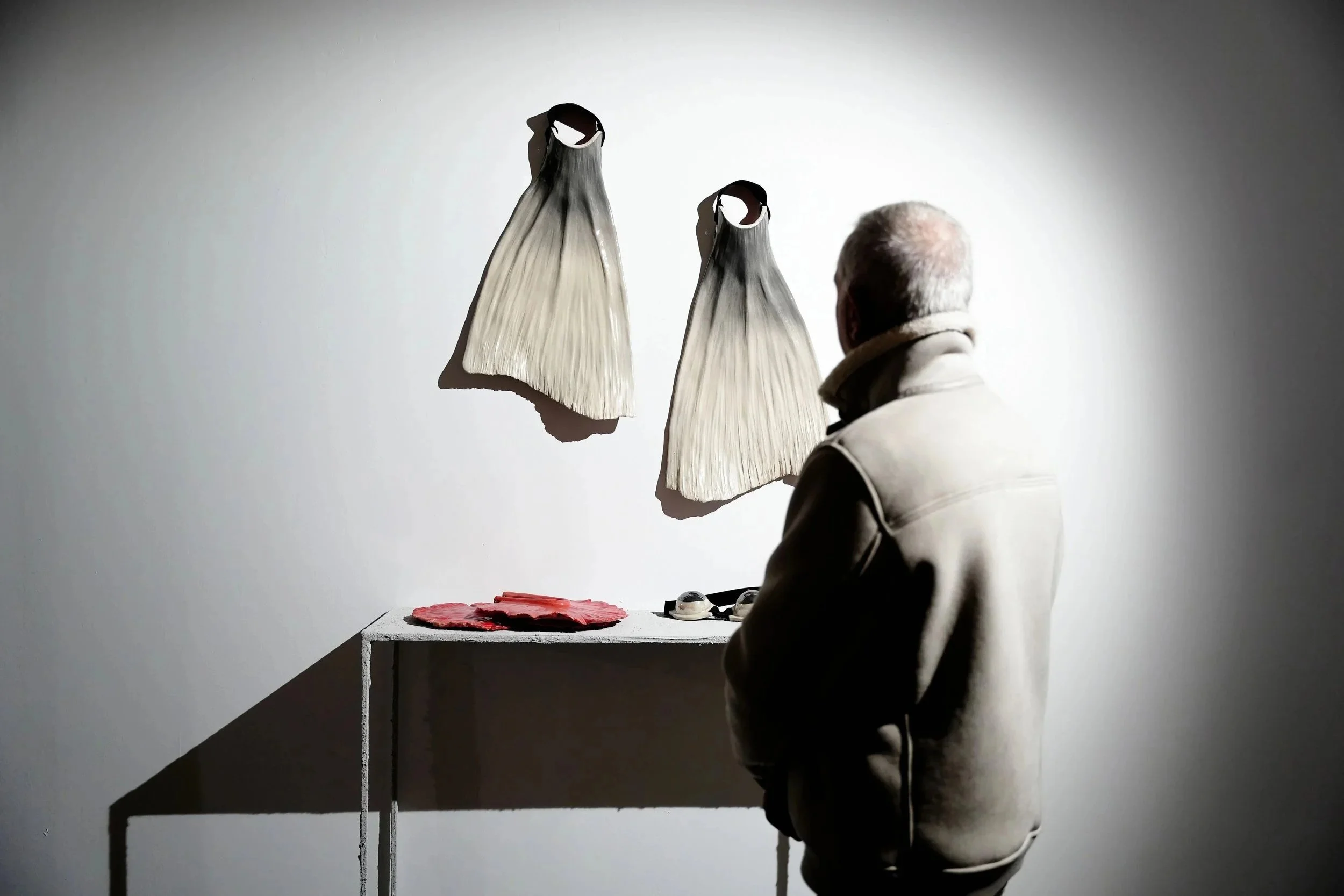 Captagora-photographie-exposition-Elsa-Guillaume-Tara-104-centquatre-Paris-cent-quatre-vernissage-Instalation-ce%CC%81ramique-Aure%CC%81lien-Me%CC%81lan-b064658ae76538eb4dc9ead18c504296.jpg
