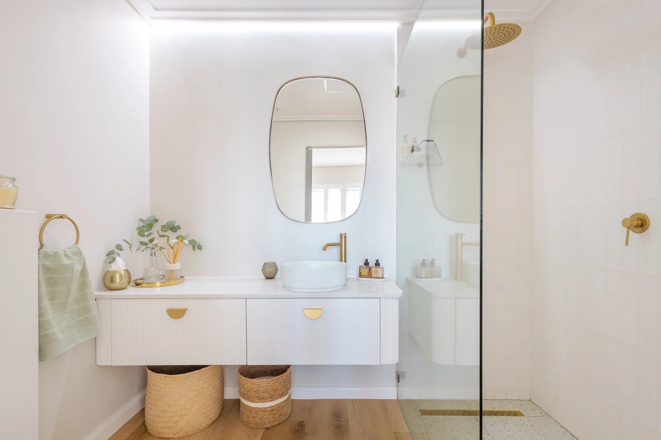 Clean modern bathroom in Airbnb property styled for hospitality listing