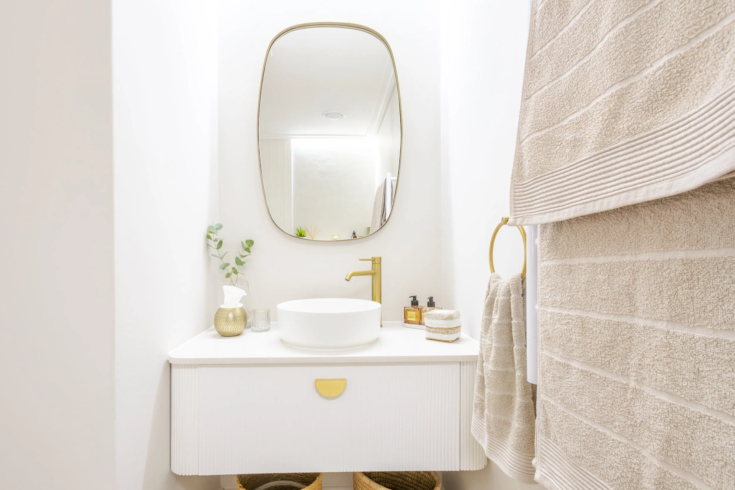 Clean modern bathroom in Airbnb property styled for hospitality listing