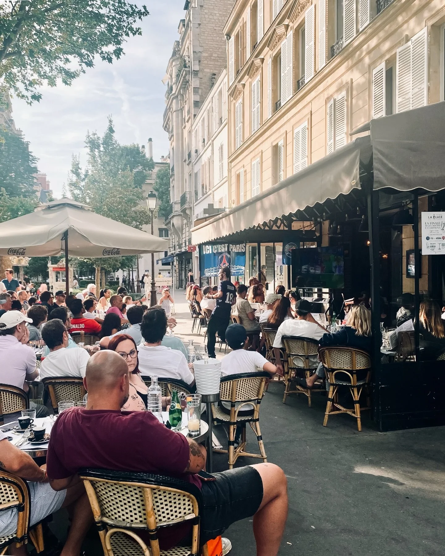 Hier ⚽️ C'&eacute;tait chaud et c'&eacute;tait beau ❤️
Merci d'&ecirc;tre venus nombreux pour vivre ce match tous ensemble, c'&eacute;tait convivial et familial 🥰,
Merci aux &eacute;quipes pour le travail collectif et la bonne humeur, c'&eacute;tait