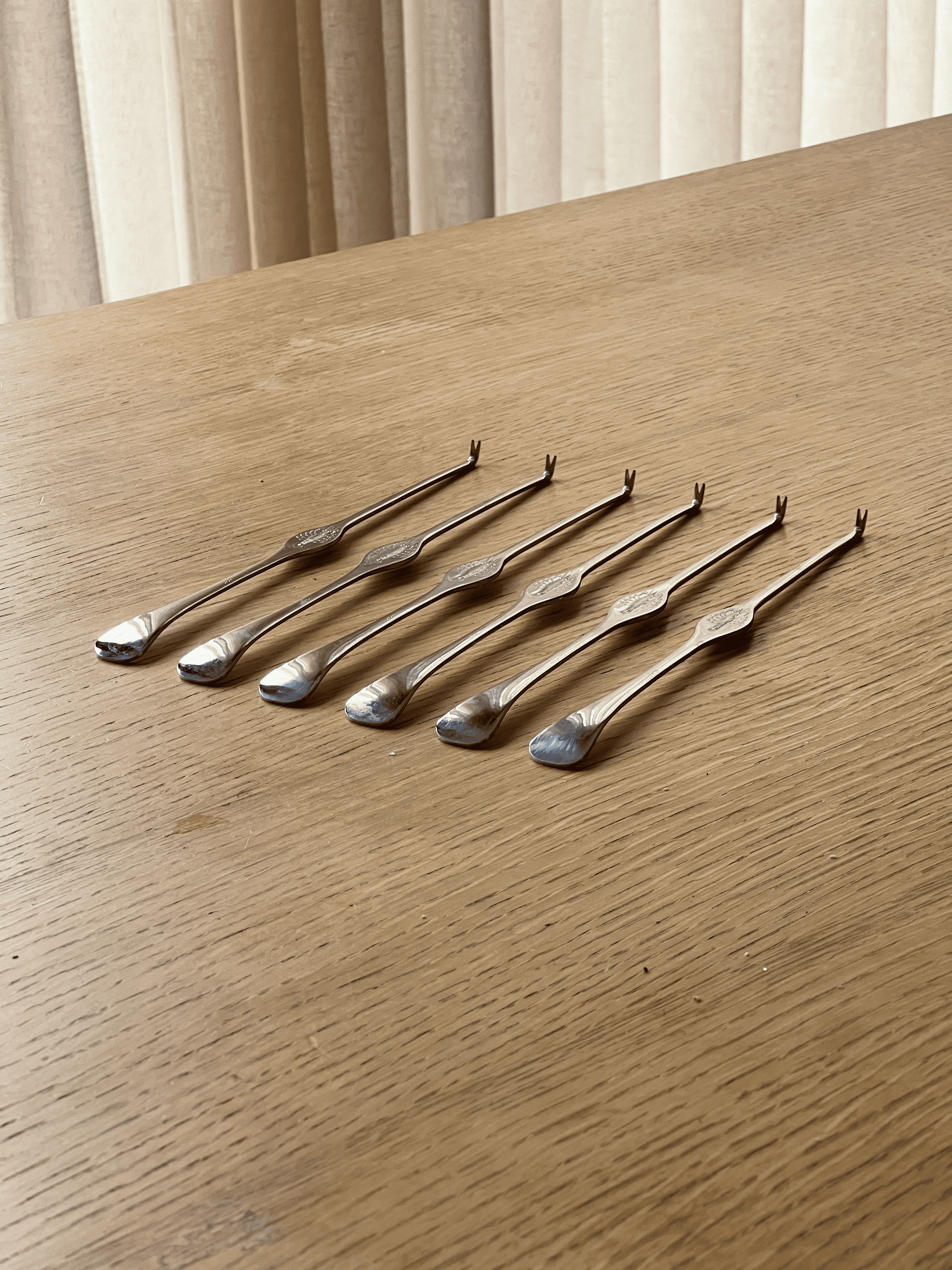 vintage-lobster-fork-serving-set-4.png
