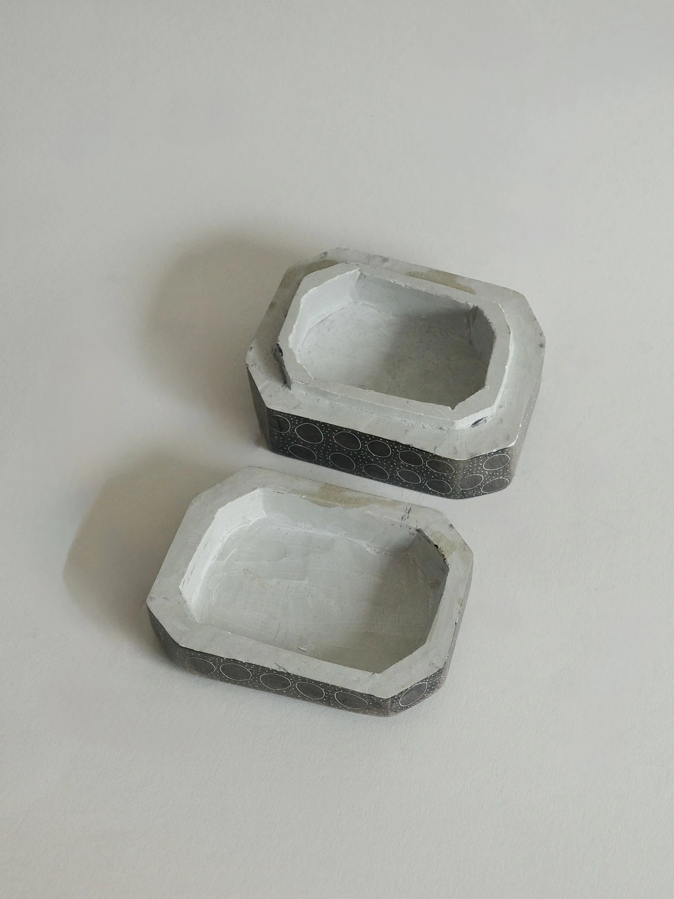 Frame 3962.jpg
