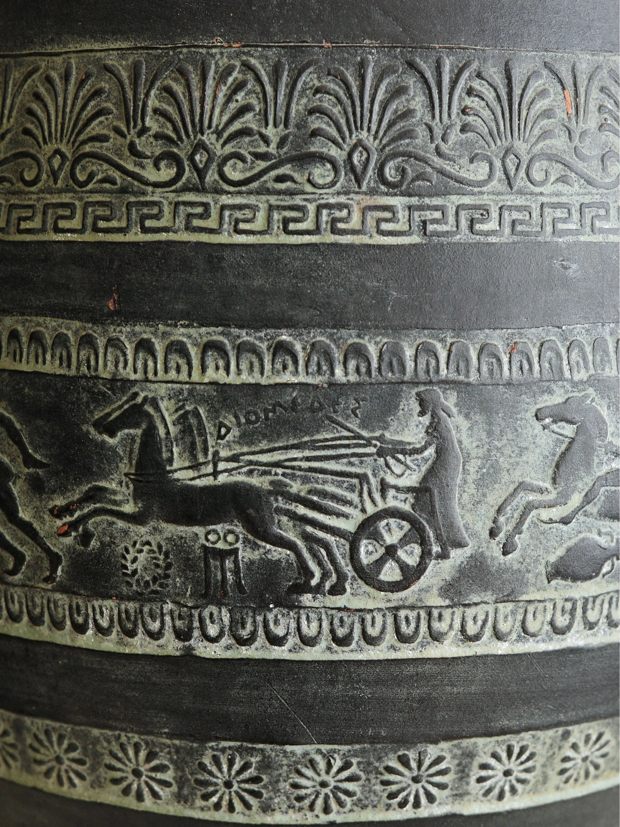 Frame 3814.jpg