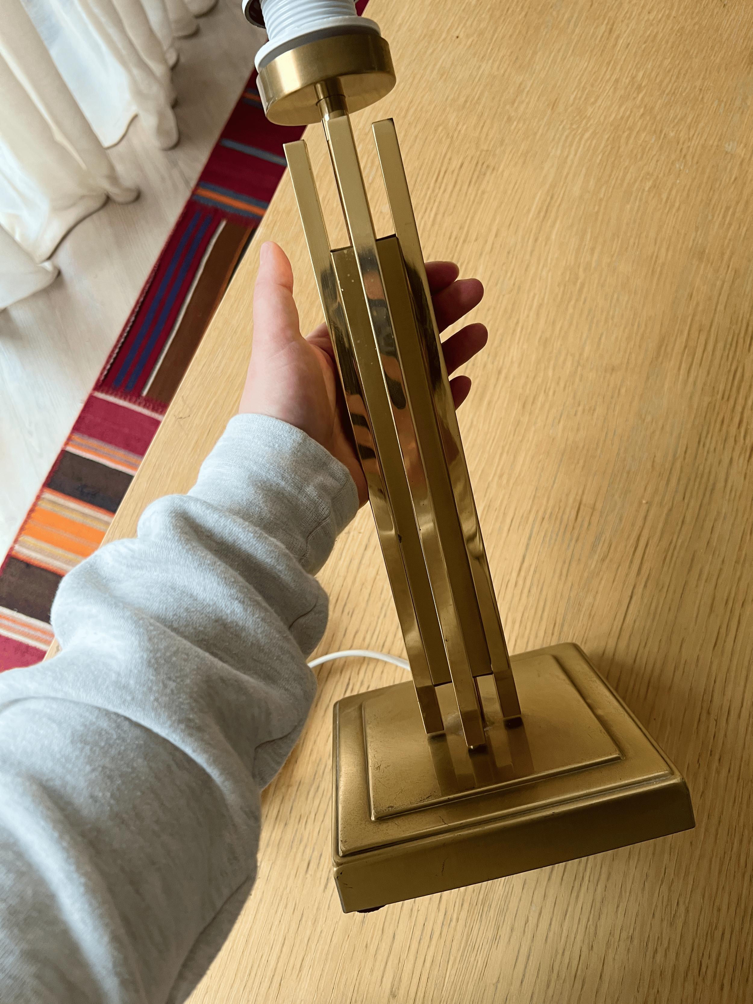 vintage-ragency-skyscraper-table-lamp-brass-2.png