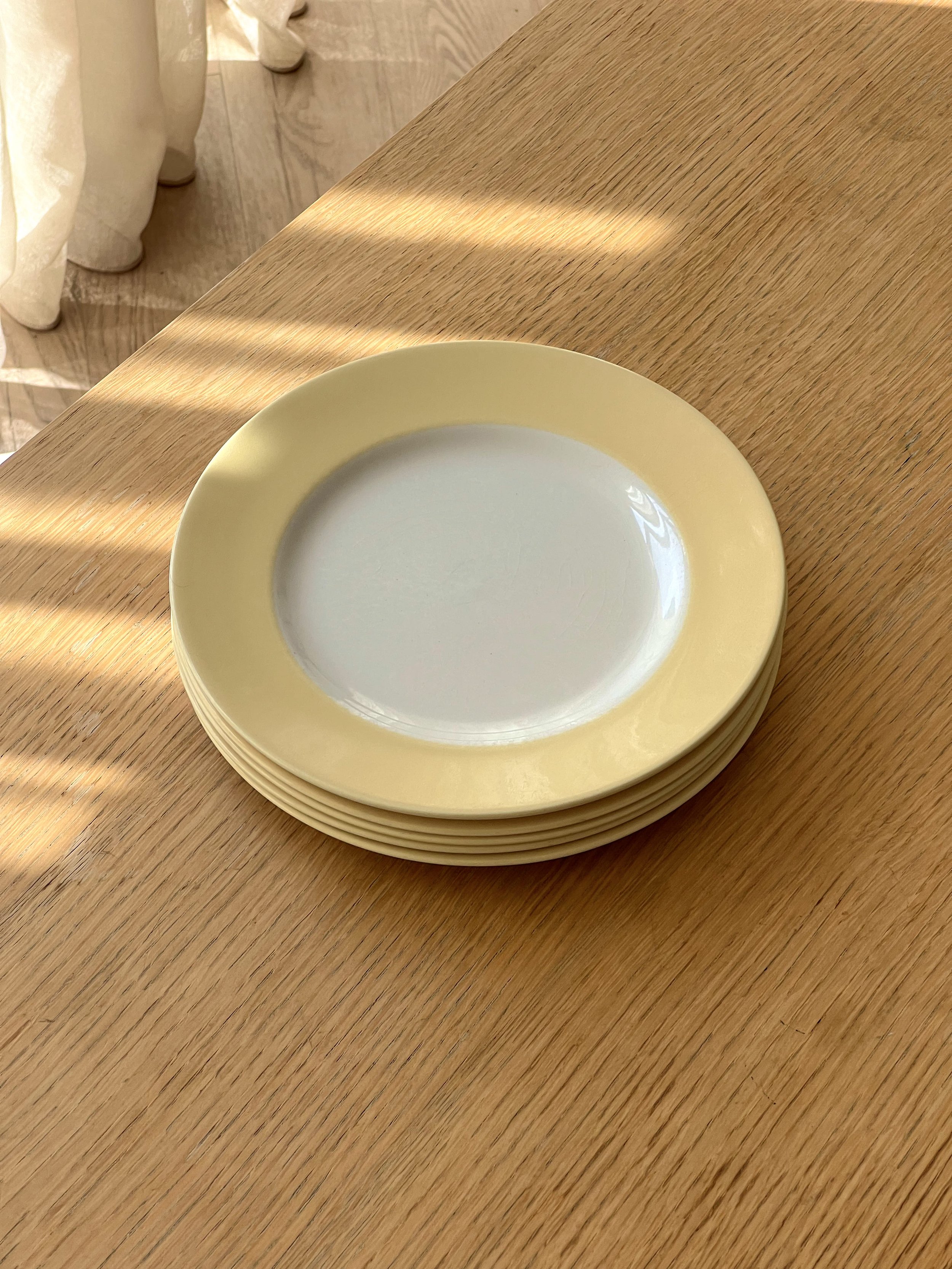 vintage-butter-yellow-plates-2.jpg