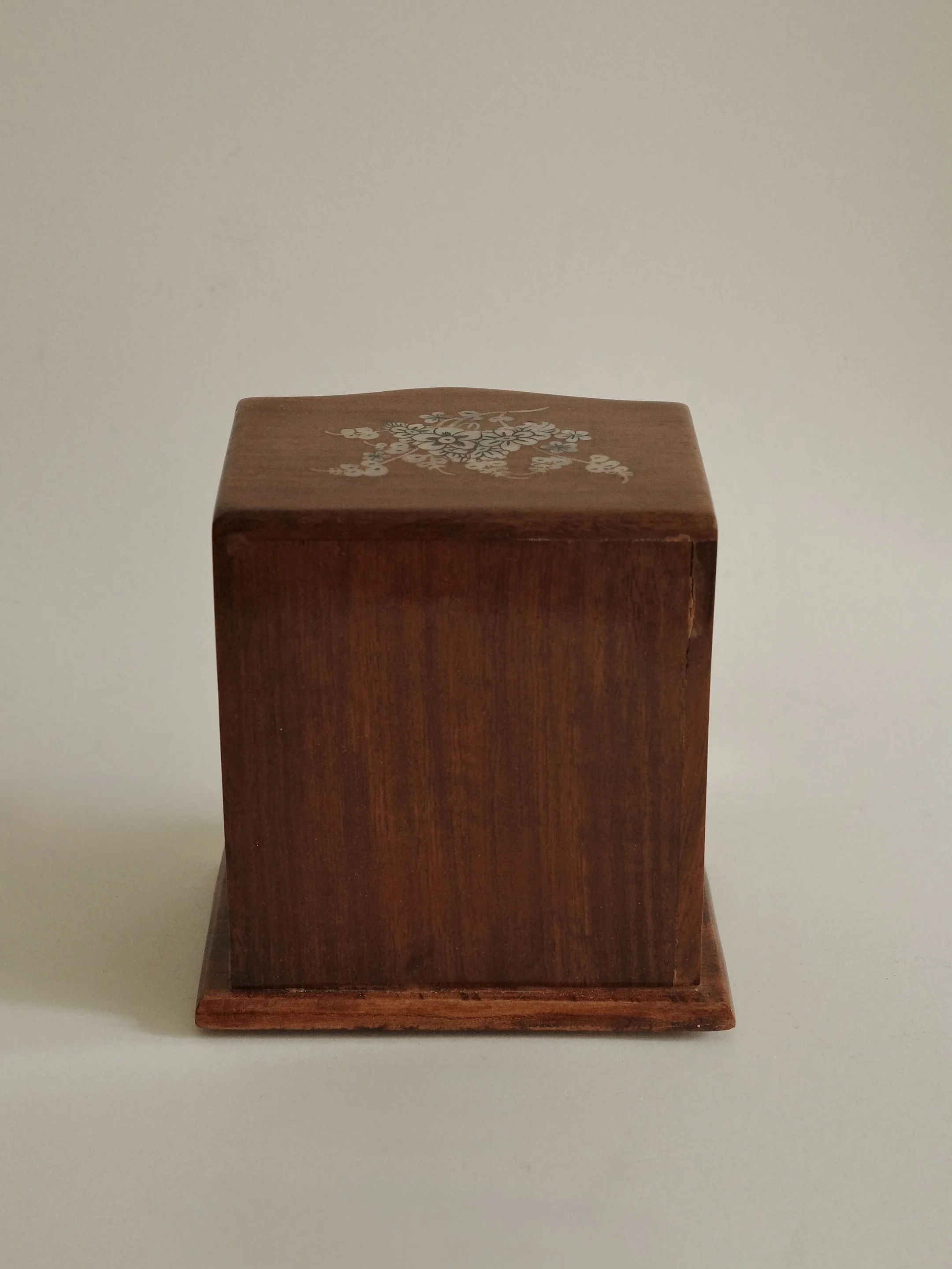 Frame 1864.jpg