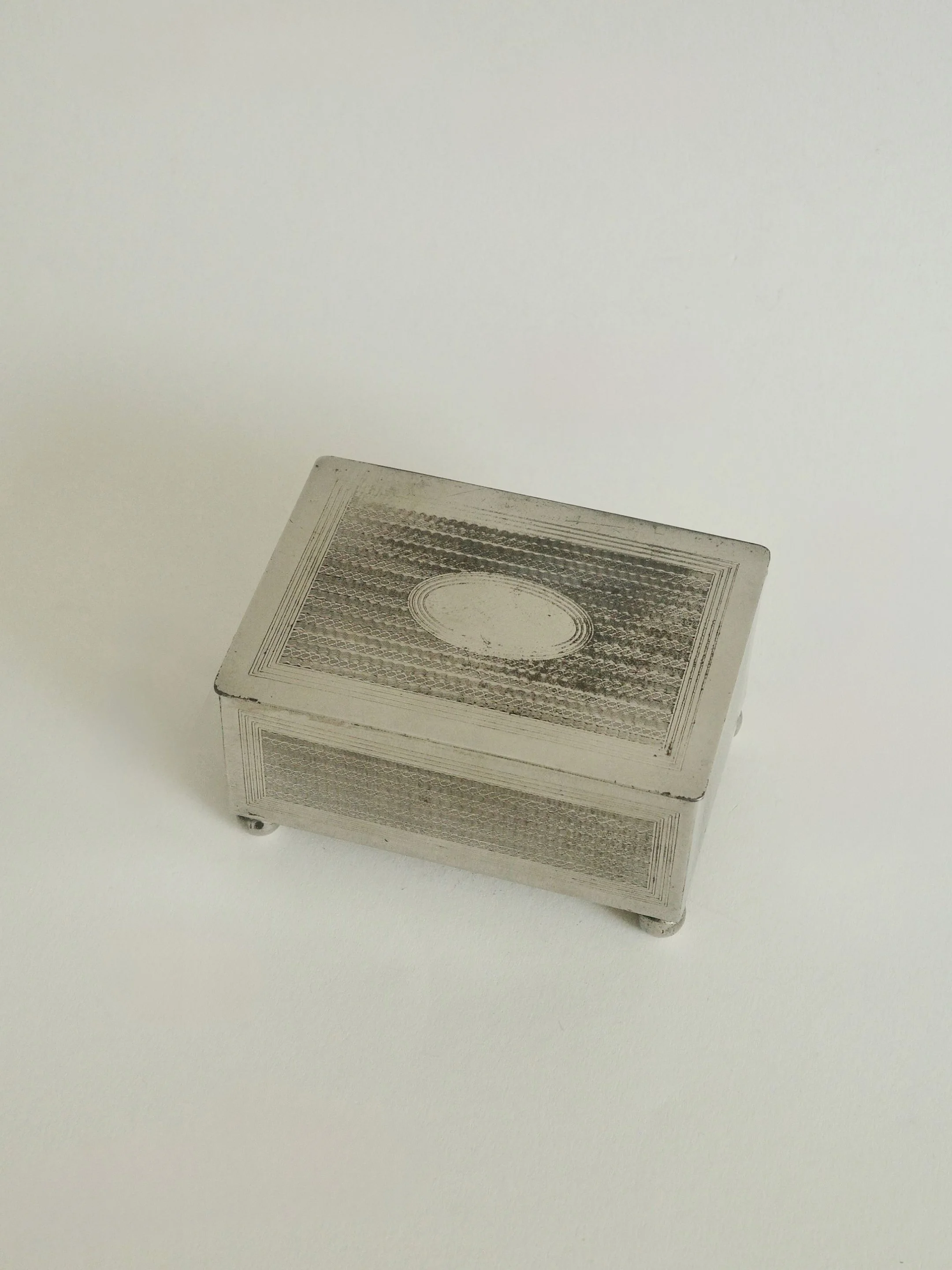 Frame 3860.jpg