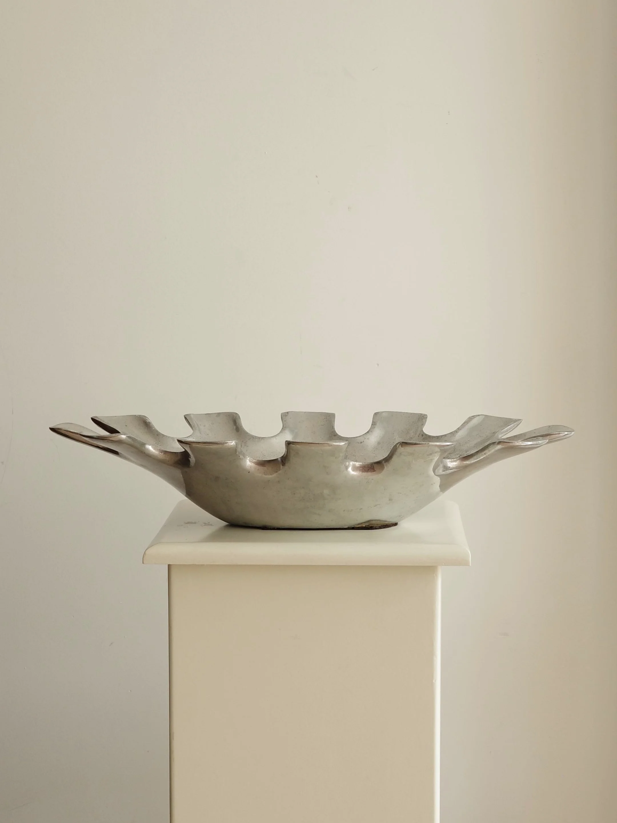 Vintage XL Cast Aluminum Splash Centerpiece Bowl