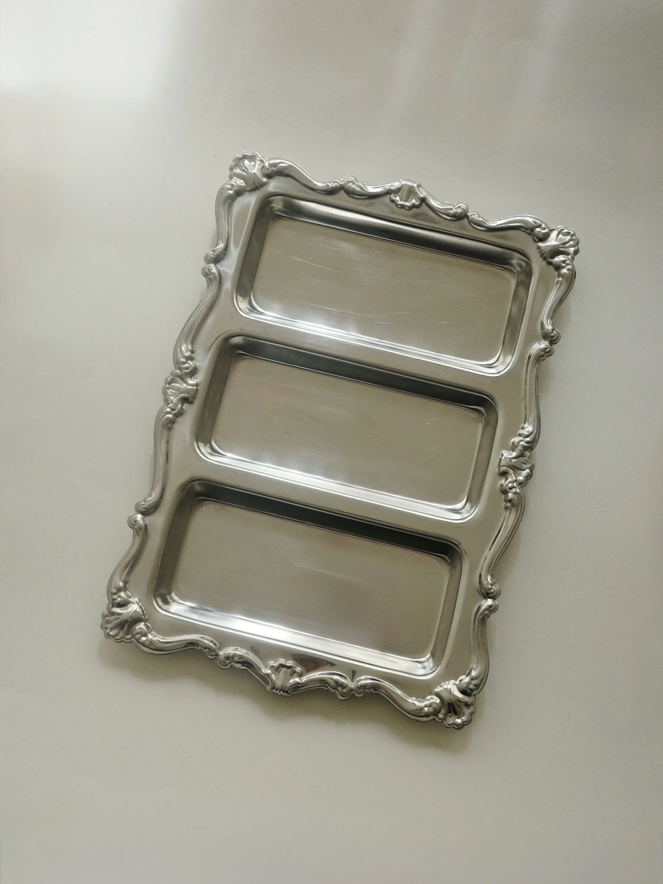 Frame 3872.jpg