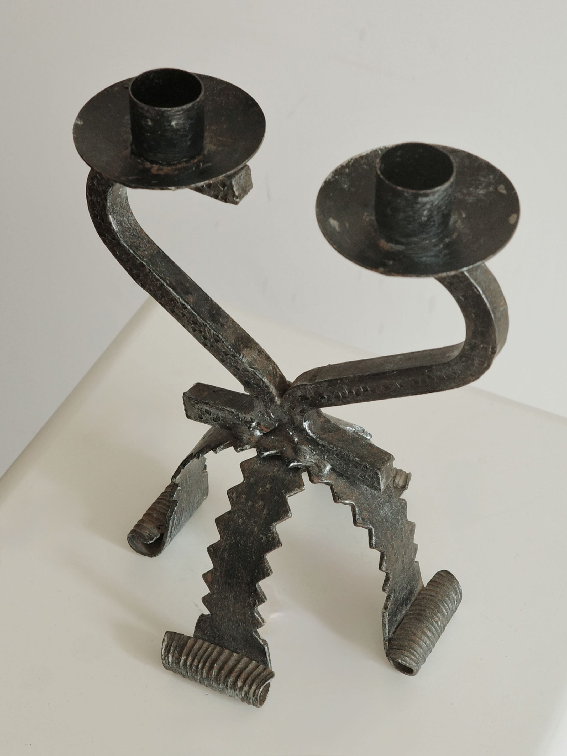 Frame 1804.jpg