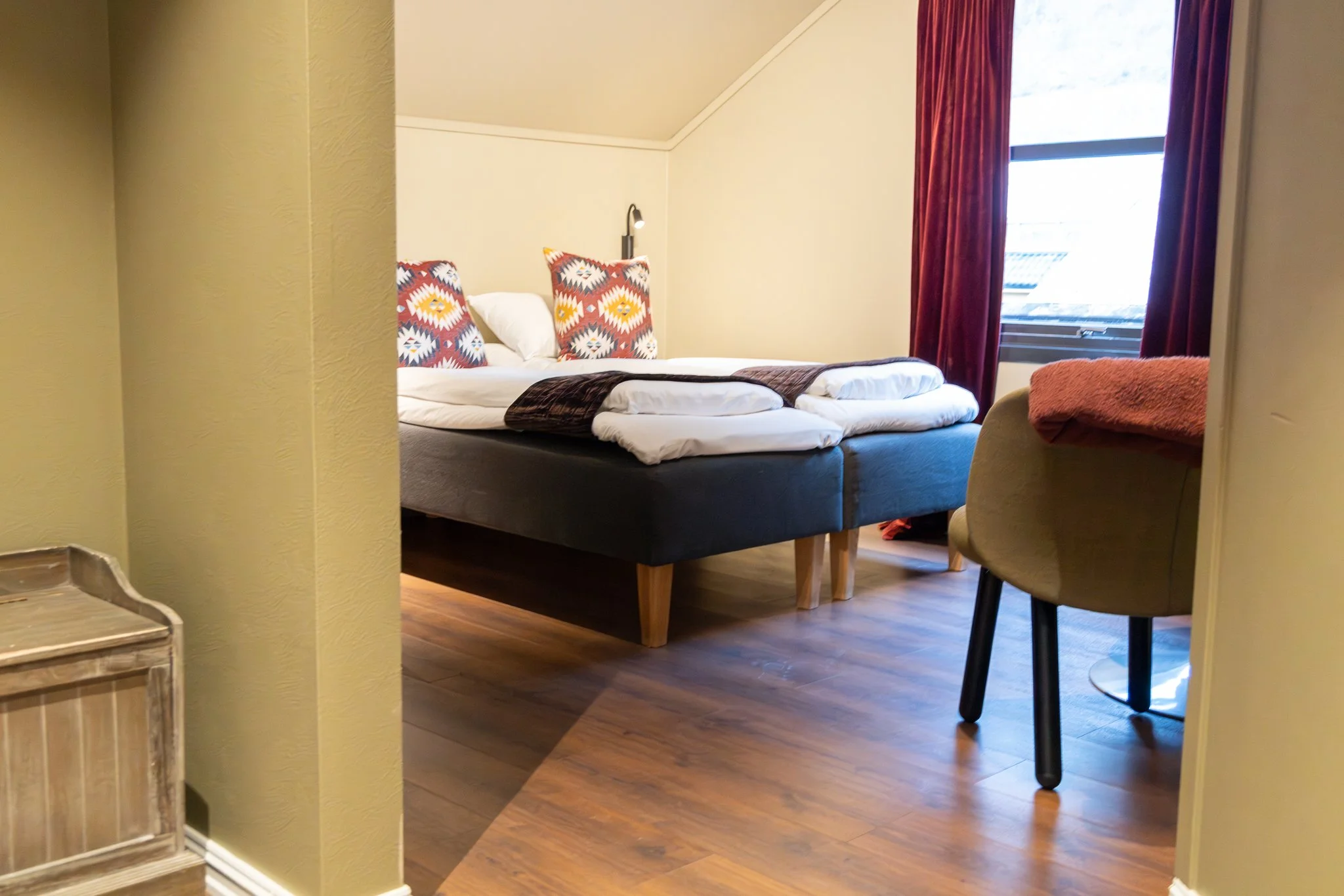 Economy family room