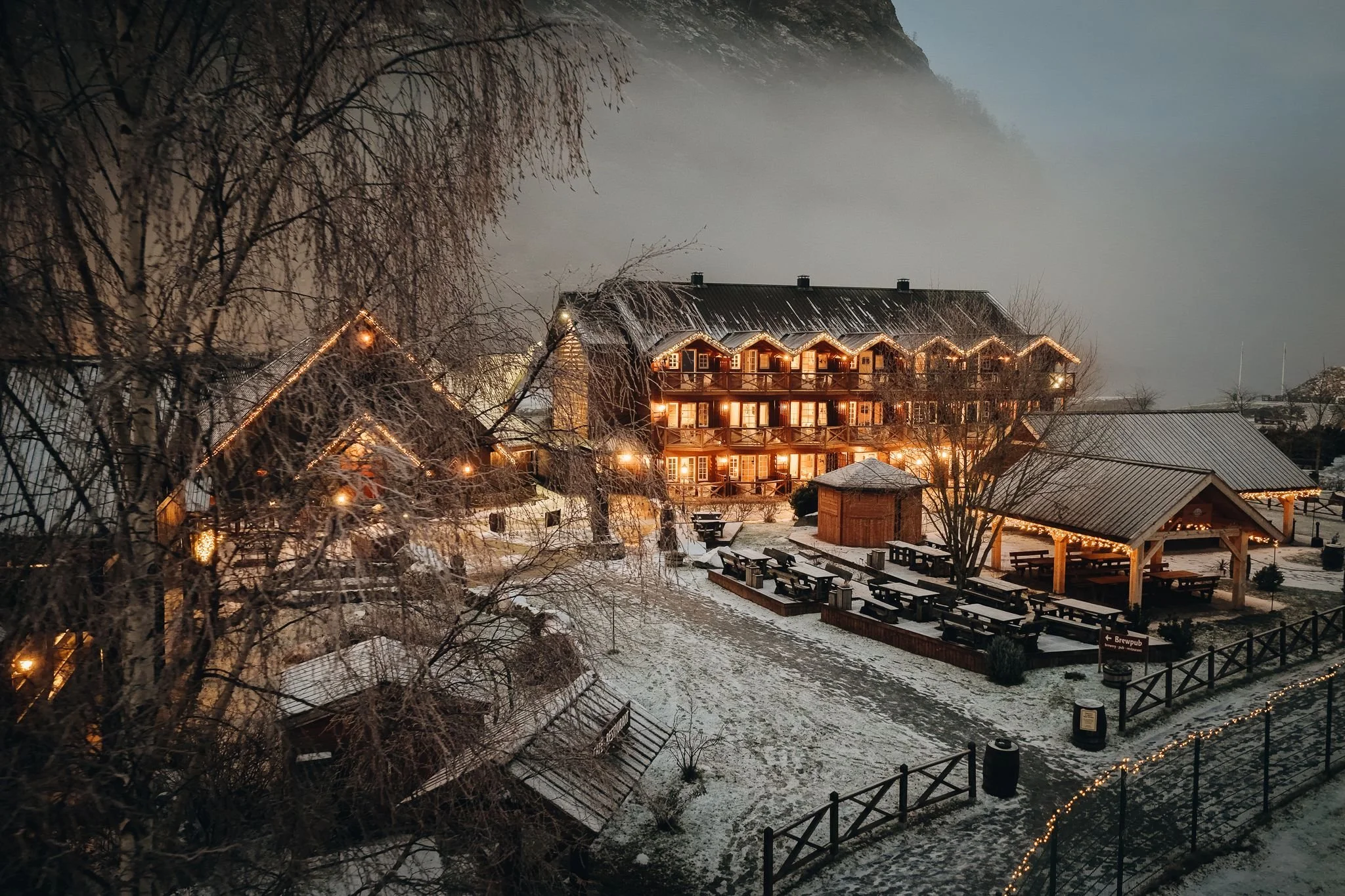 1 Flåmsbrygga Hotell 01 Winter.jpg