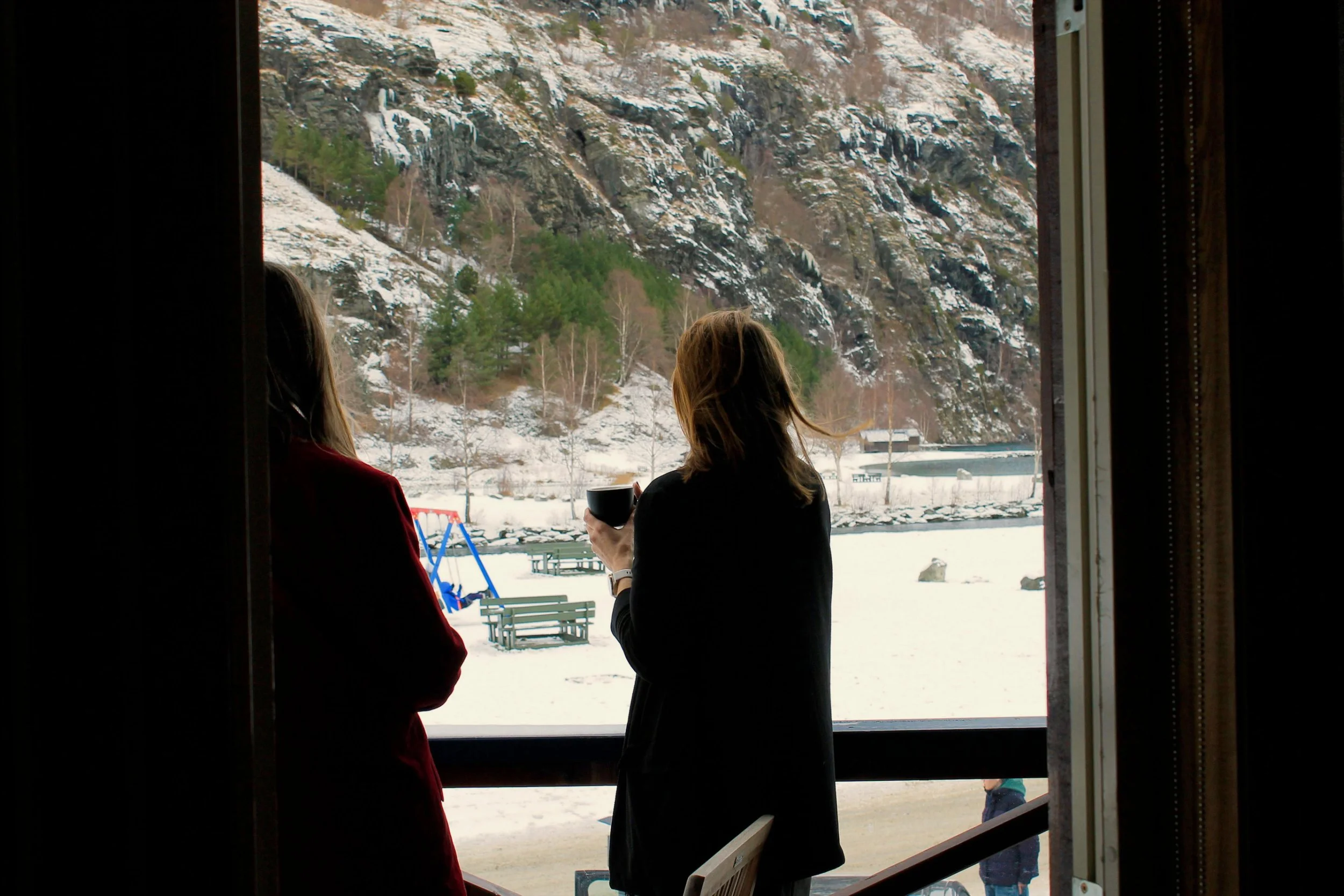 TWIN balcony web.JPG