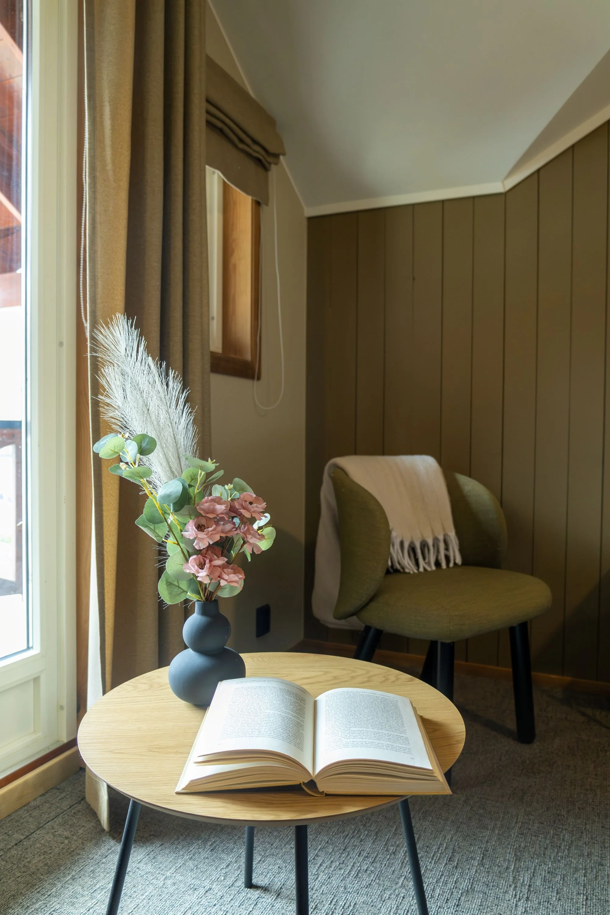 Double room with balcony 04.jpg