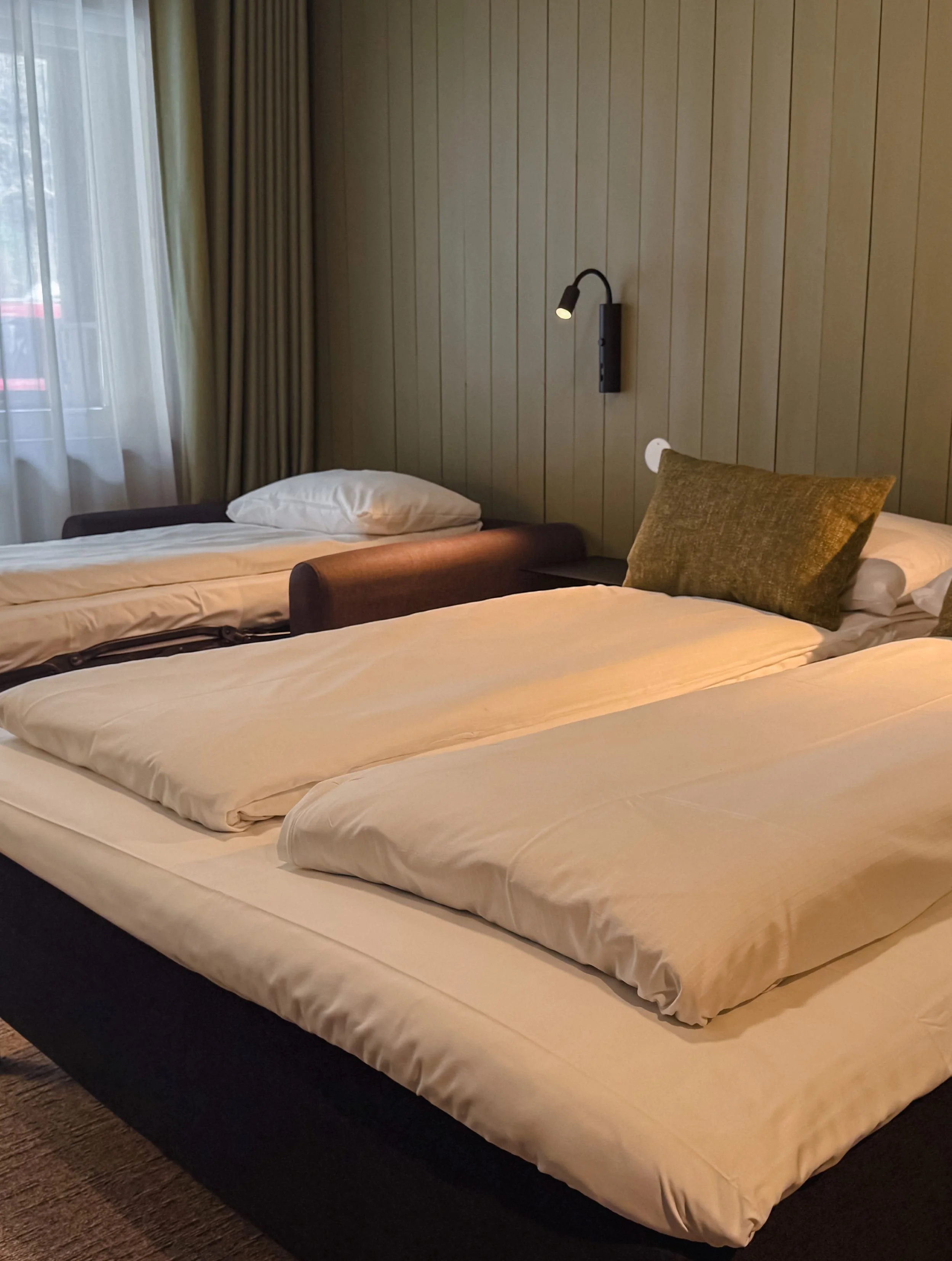 Triple room with terrace 06.jpg