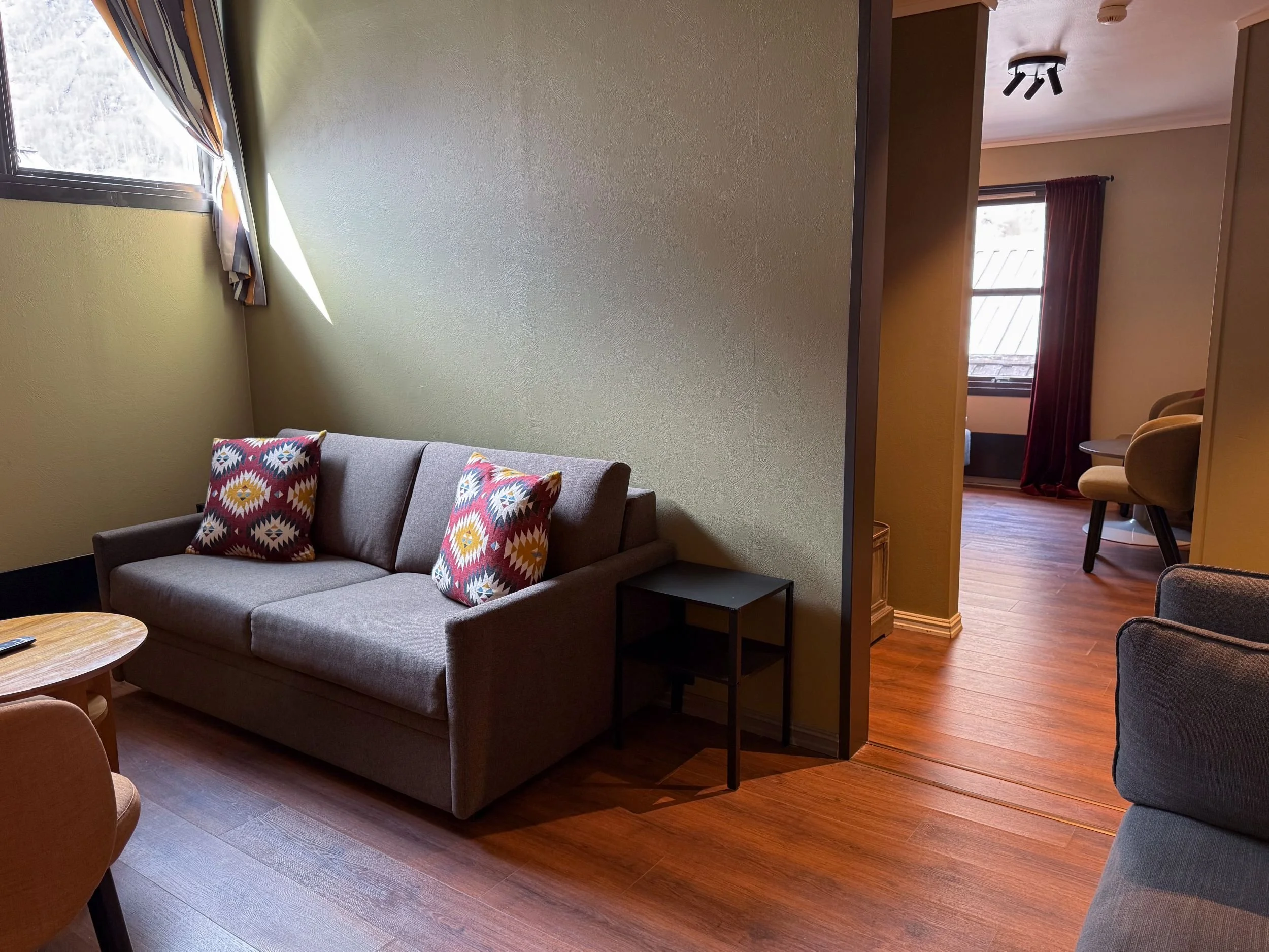 Family room without balcony 05.jpg