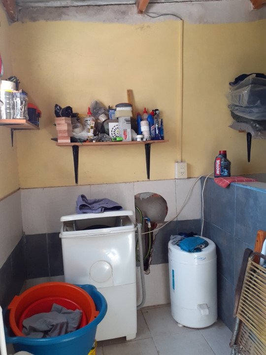 CASA PUEYRREDON ESQUINA EDISON - FOTO LAVADERO.jpg