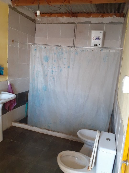 CASA PUEYRREDON ESQUINA EDISON - FOTO BAÑO.jpg
