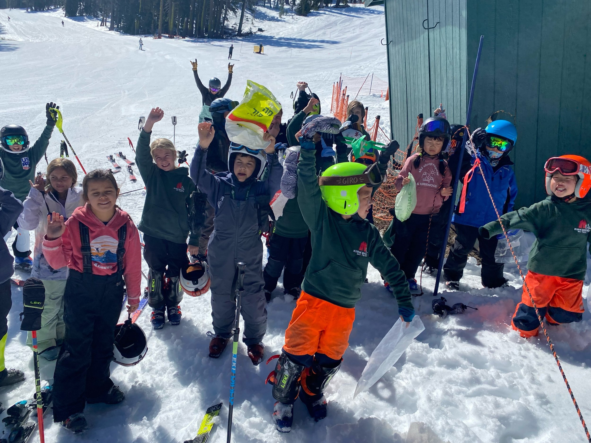 We love to ski! Do you?! There&rsquo;s nothing better than fresh snow, big mountain days, and sharing the stoke with our ski community!

#WeLoveToSki #SkiLife #SkiFamily #TahoeSkiing #chasethesnow