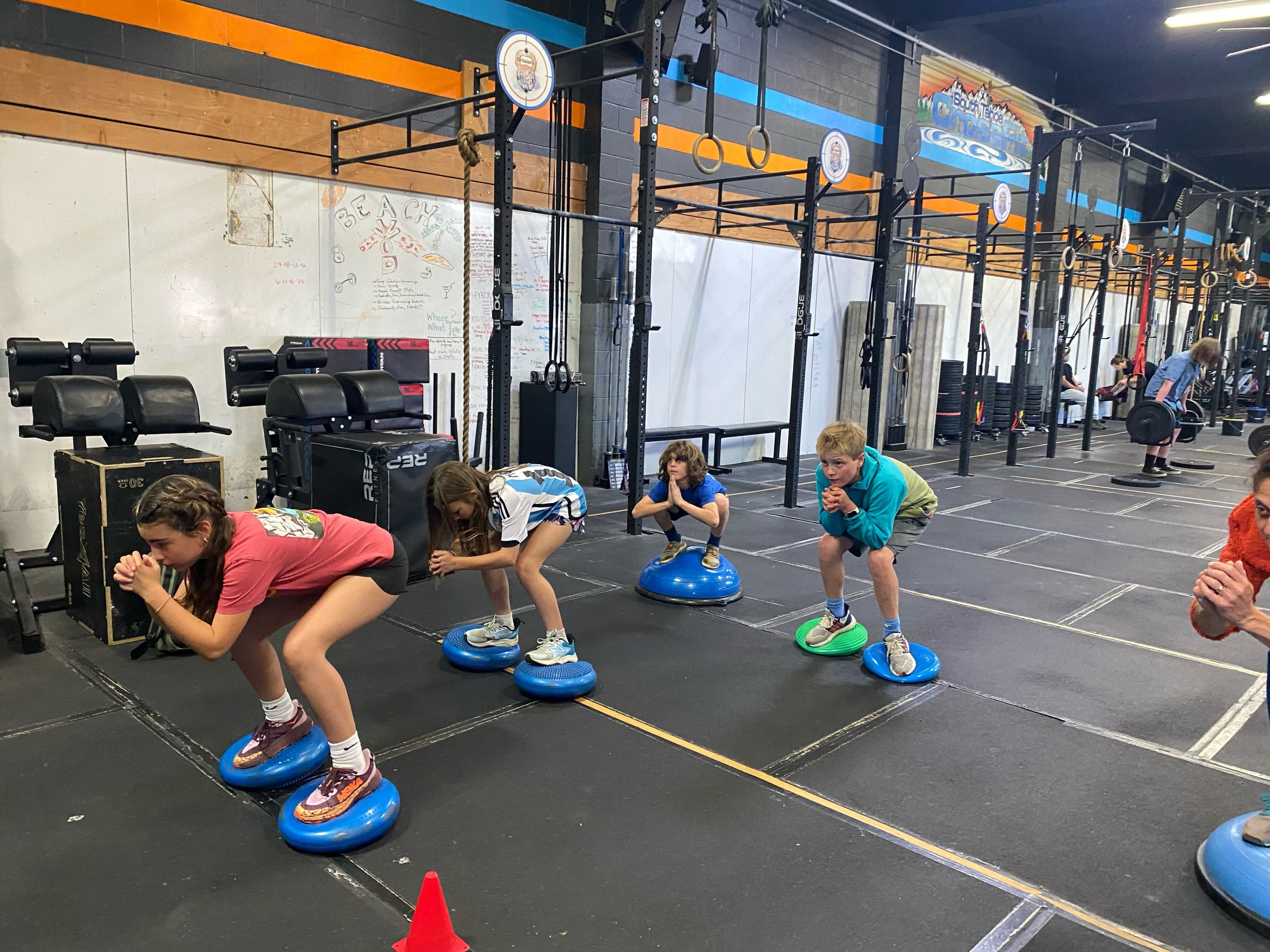 🔥 Dryland yesterday was FIRE! 🔥

Have a few minutes to get those ski legs ready? 🎿 Try this one!

PART 1: Unstable Tuck Holds
⏱️ 1 minute per round

&bull; Hold your tuck position on an unstable surface.
&bull; Every 10 seconds, do 5 small pulses 