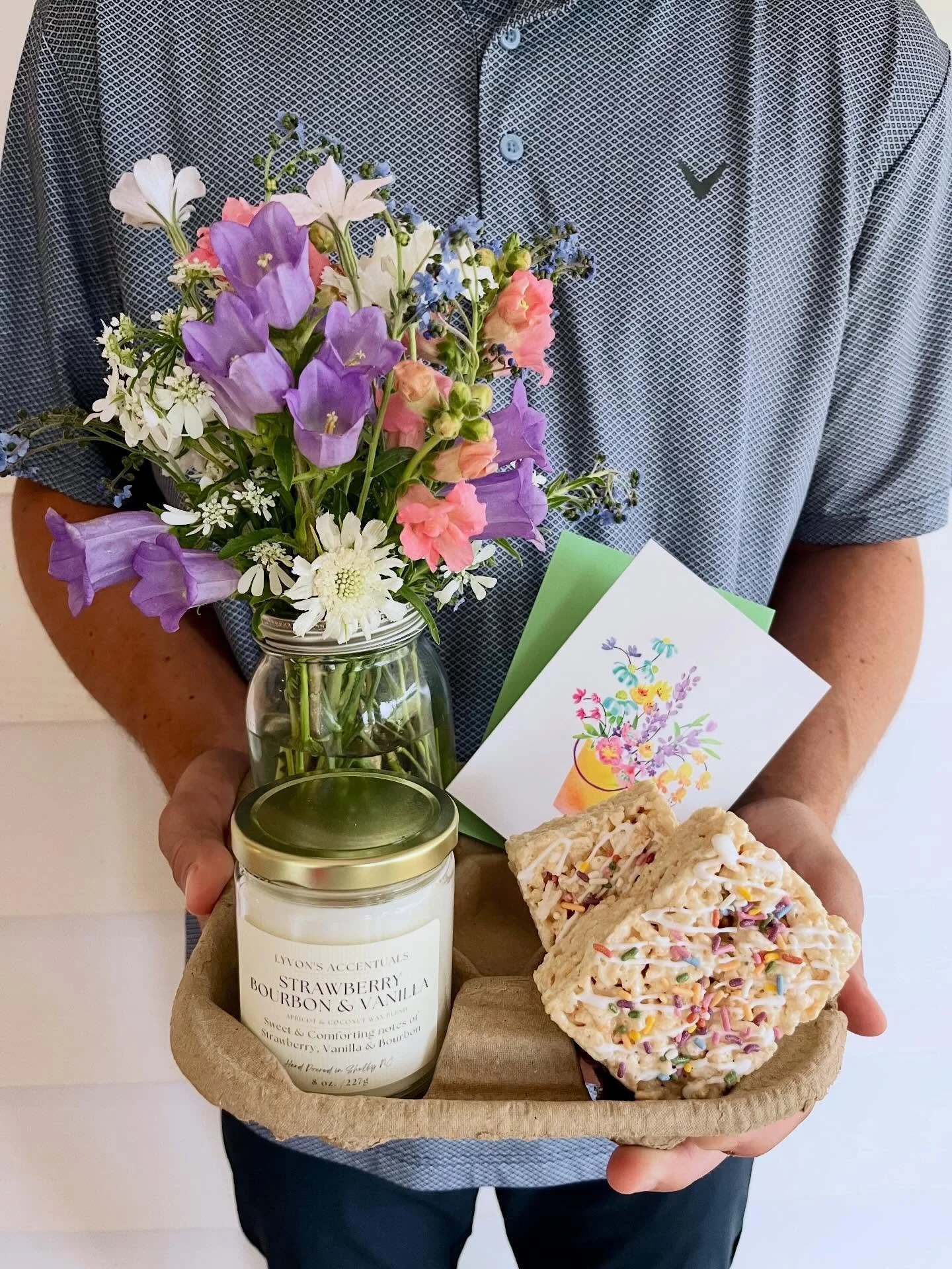 Introducing our Mother&rsquo;s Day Tray Bundles! 💜

Last year, our Mother&rsquo;s Day trays were such a hit that we wanted to bring them back, but with a few fun additions. This year we teamed up with @eat_with_purpose and @lyvonsaccentuals and we c