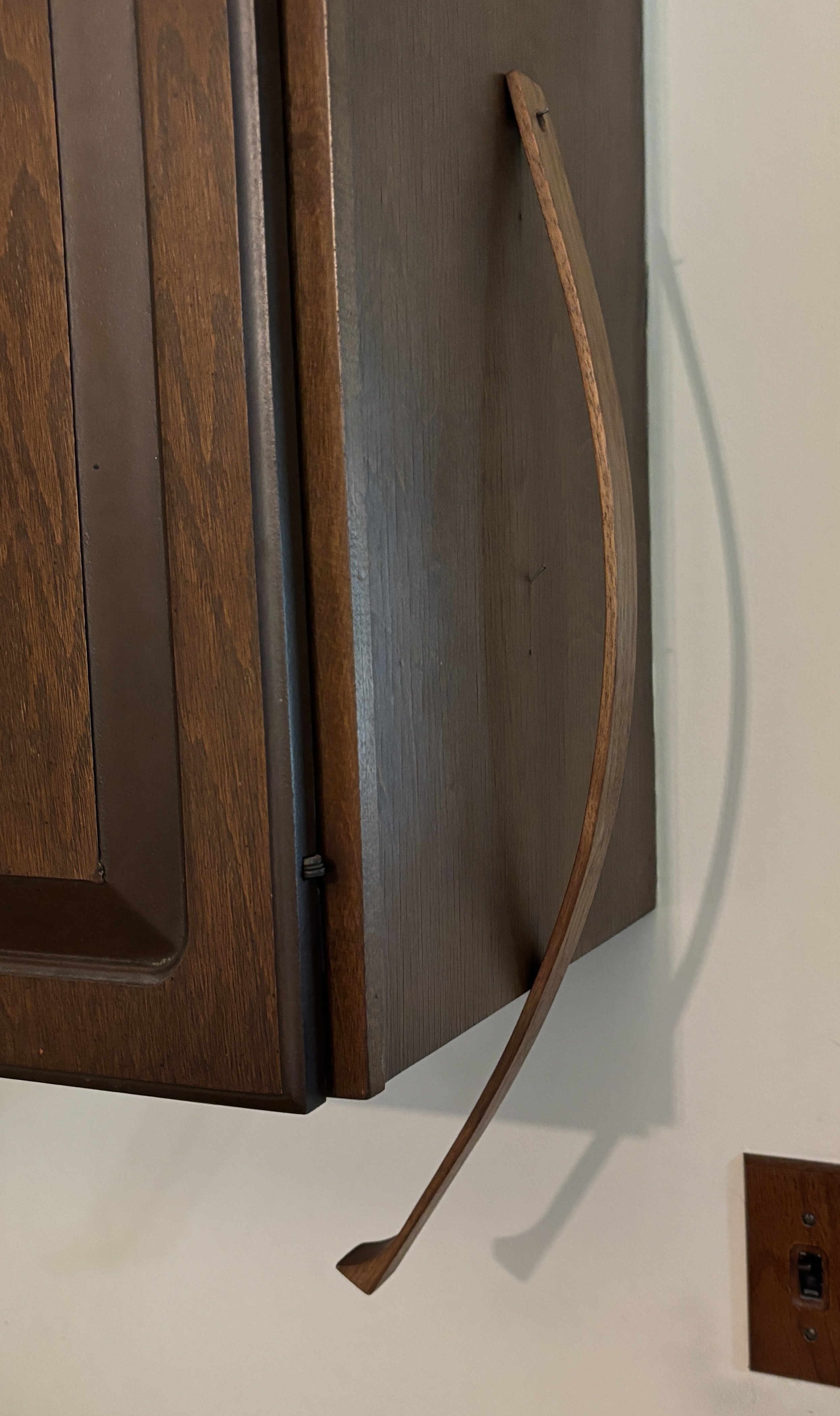 Steam Bent Back Scratcher, Walnut