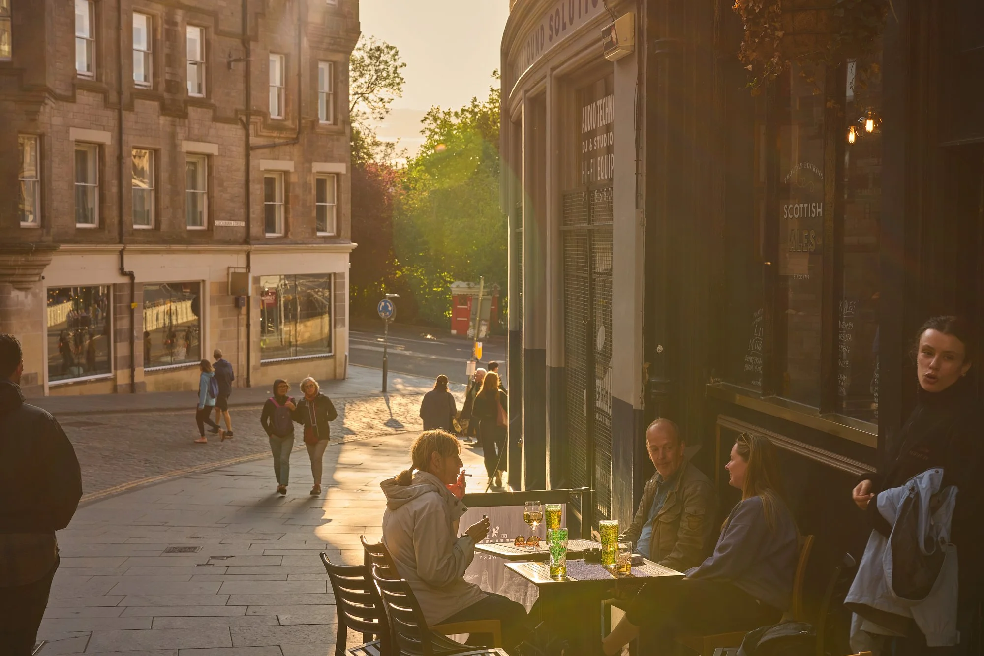 SUNLIT PUB TERRACE