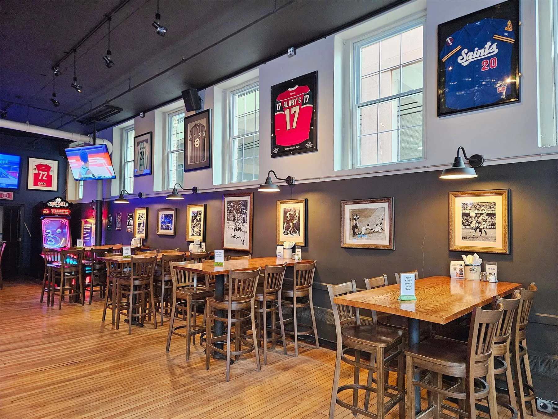 Alary's Bar & Barbeque
