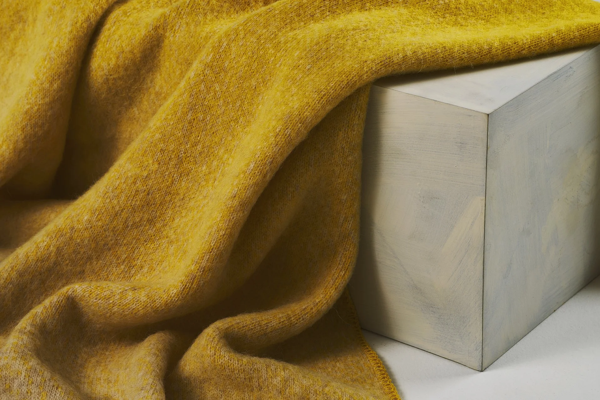 Mikado_Mofu_Ullarteppi_vaerdarvod_wool_blanket_icelandic_9.jpg