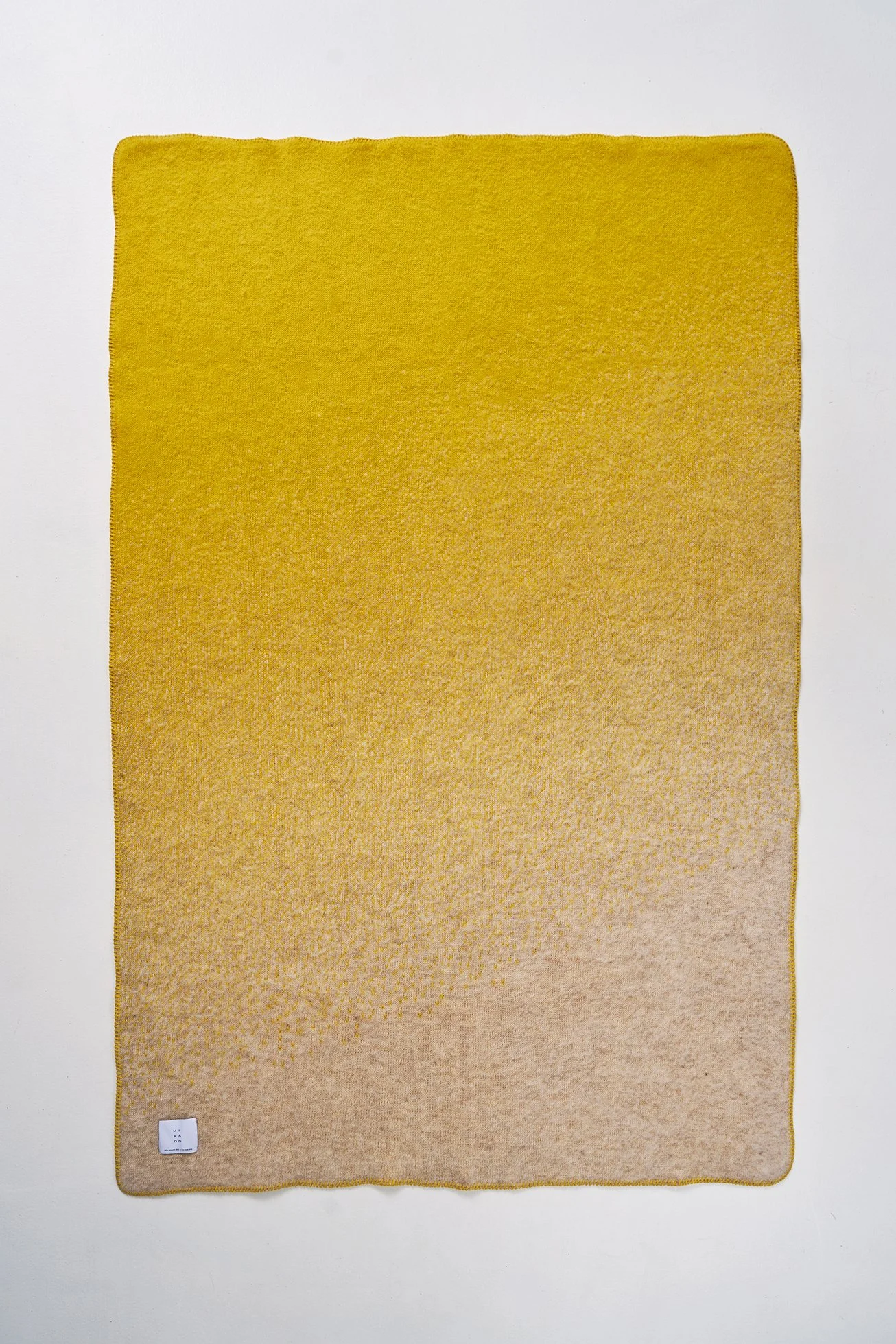 Mikado_Mofu_Ullarteppi_vaerdarvod_wool_blanket_icelandic_11.jpg