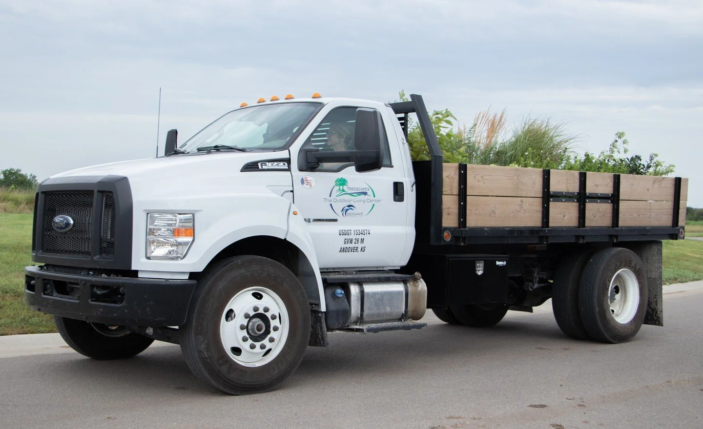 π§ Midweek Momentum!
The crews are rolling full steam ahead — concrete’s curing, tile’s sparkling, and those finishing touches are bringing every project closer to “WOW.” π¦β¨ Whether it’s a brand-new pool, outdoor