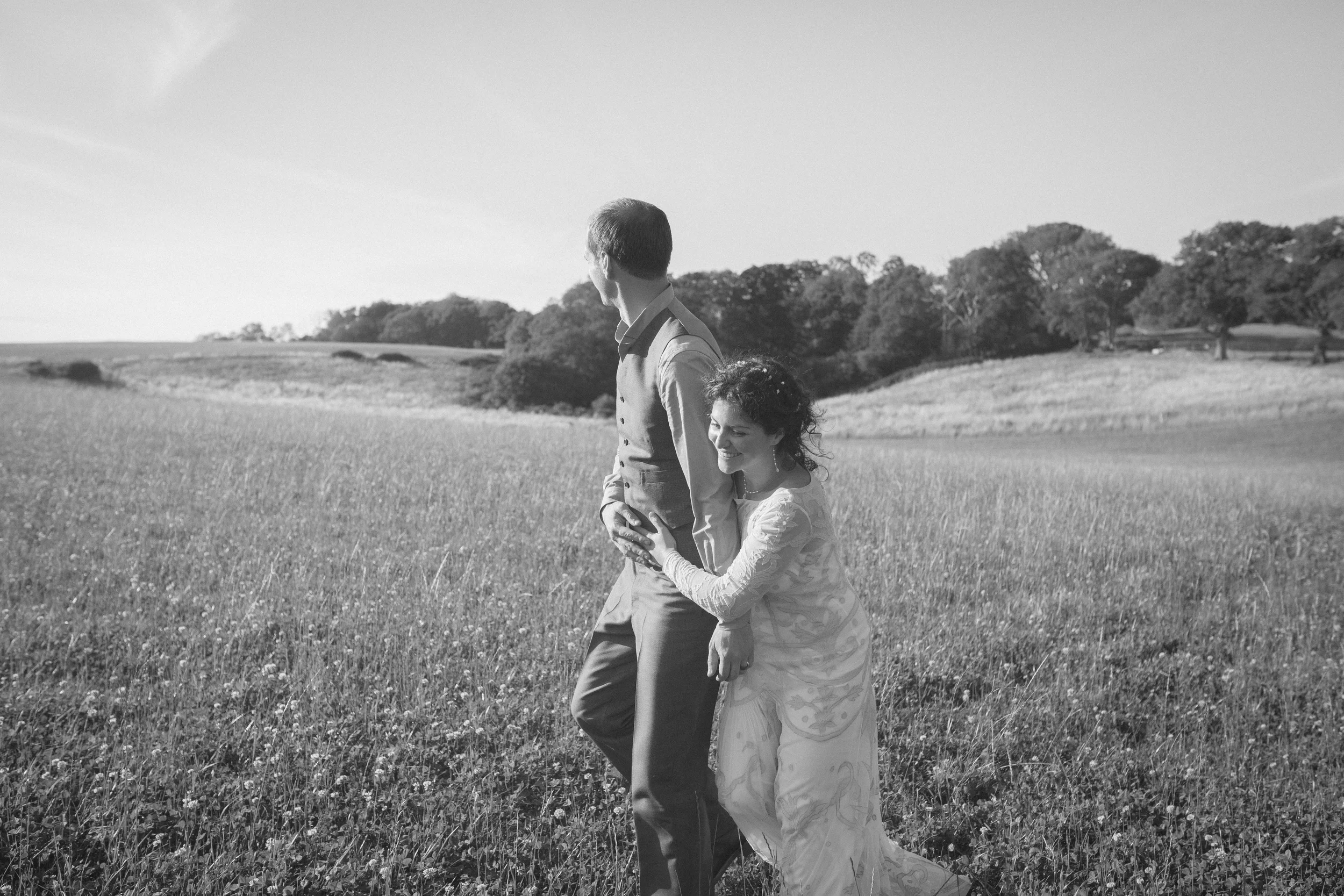Alternative, relaxed and intimate hand-fasting wedding in Dorset
