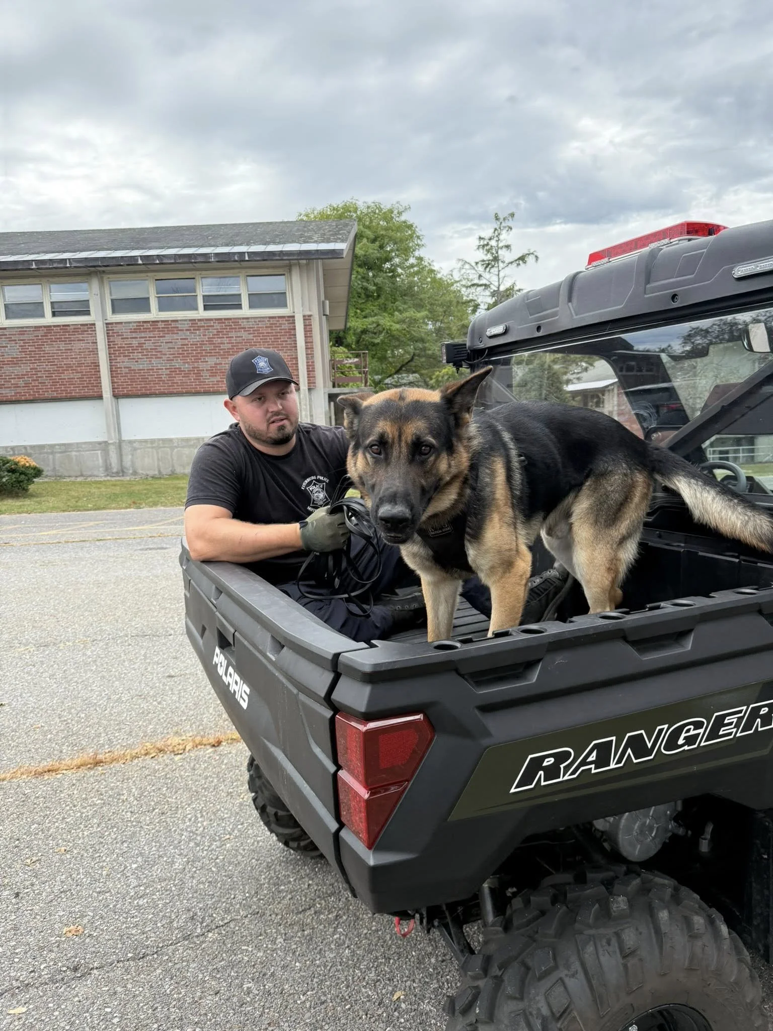 Whatcha lookin at.jpg