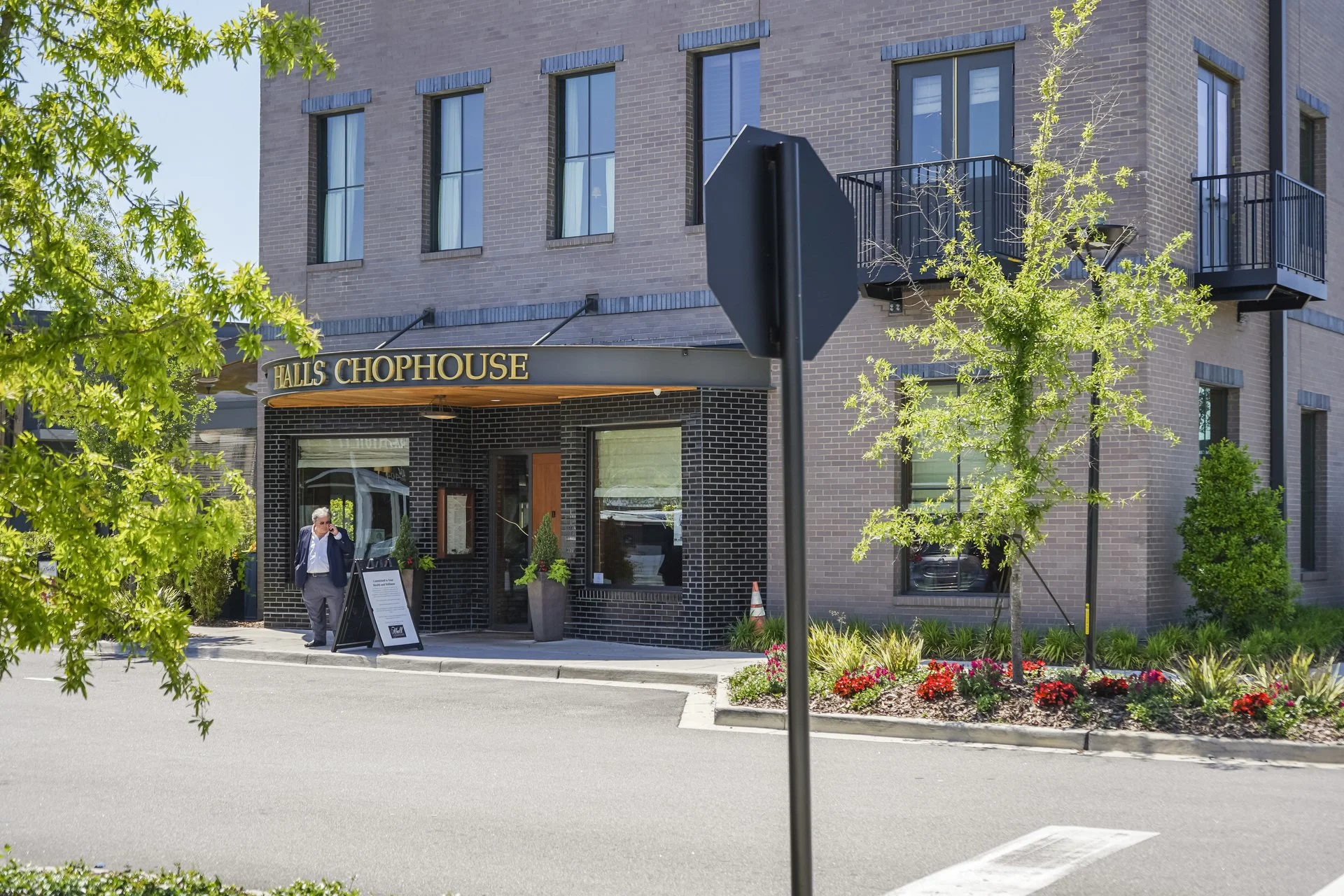 Nexton Square - Halls Chophouse.jpg