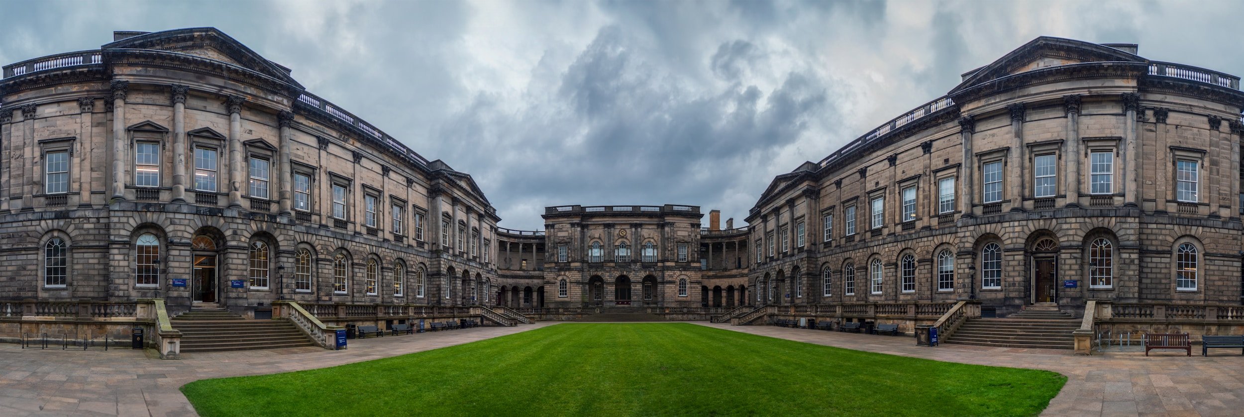 A Royal Guide to Edinburgh