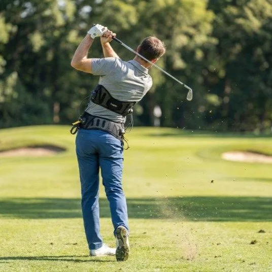 HAPO BR &amp; Golf: support that truly makes a difference

Golf may look gentle, but it puts real stress on the spine. The rotations, the repeated positions, the long hours walking the course, the back works harder than we often realize.

The HAPO BR