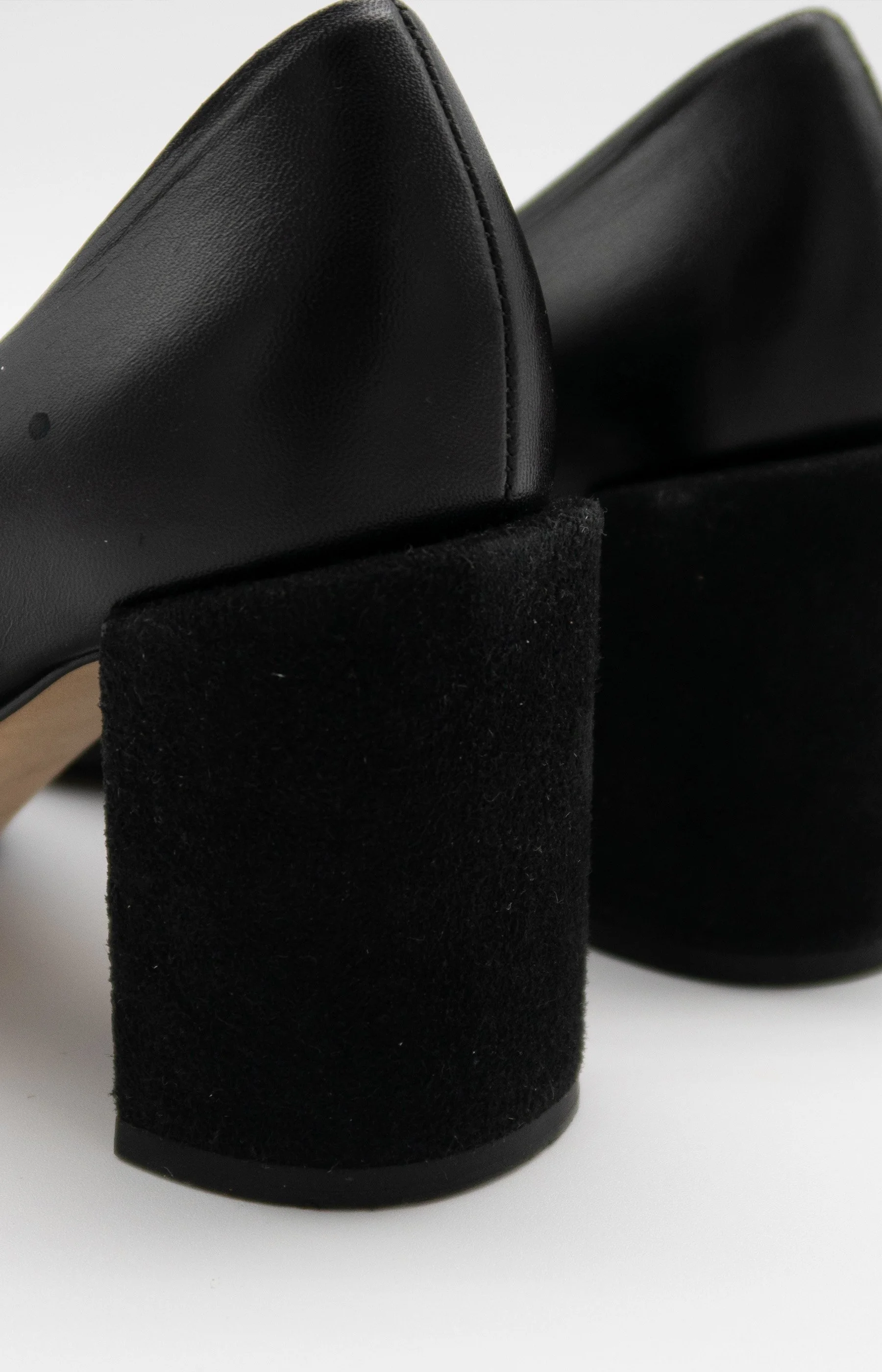 LBL_Dear-Frances-heels-04.jpg
