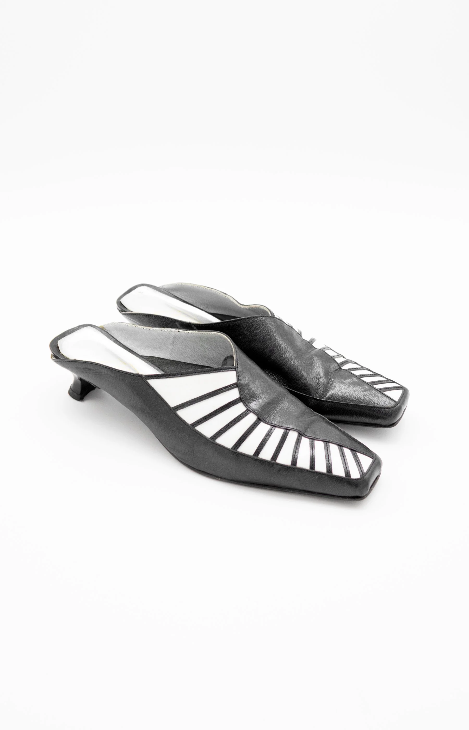 LBL_Vintage-stripe-mule-03.jpg