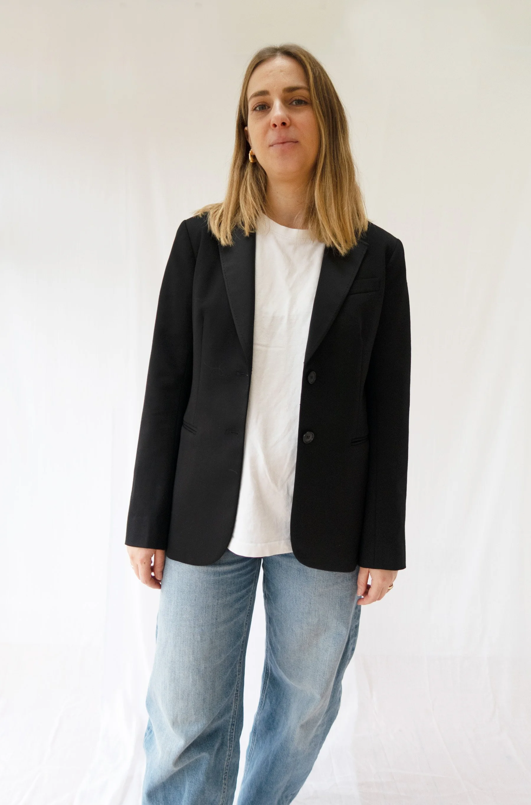 LBL_Theory-Blazer-02.jpg