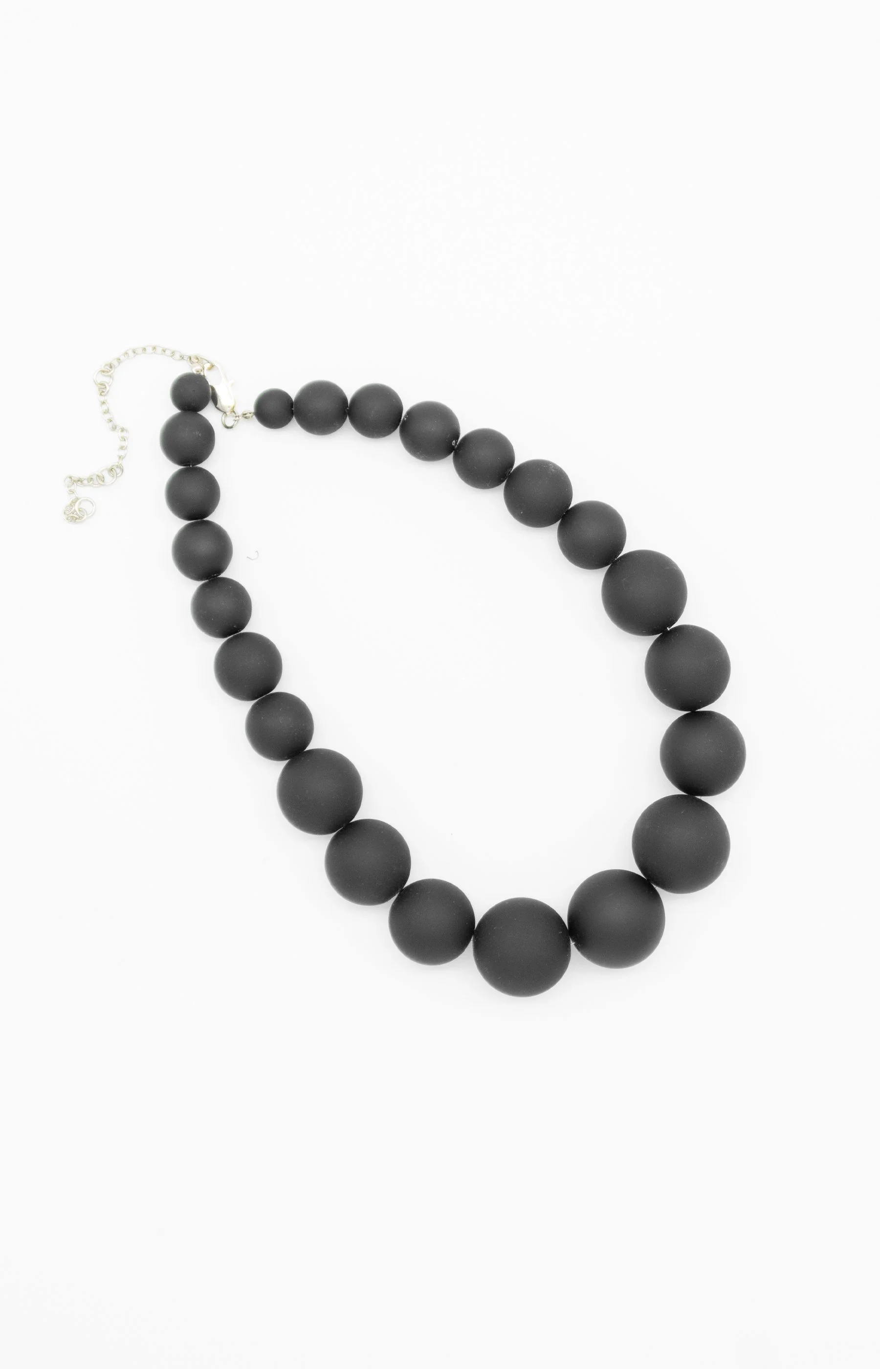 LBL_Beaded-Necklace-01.jpg