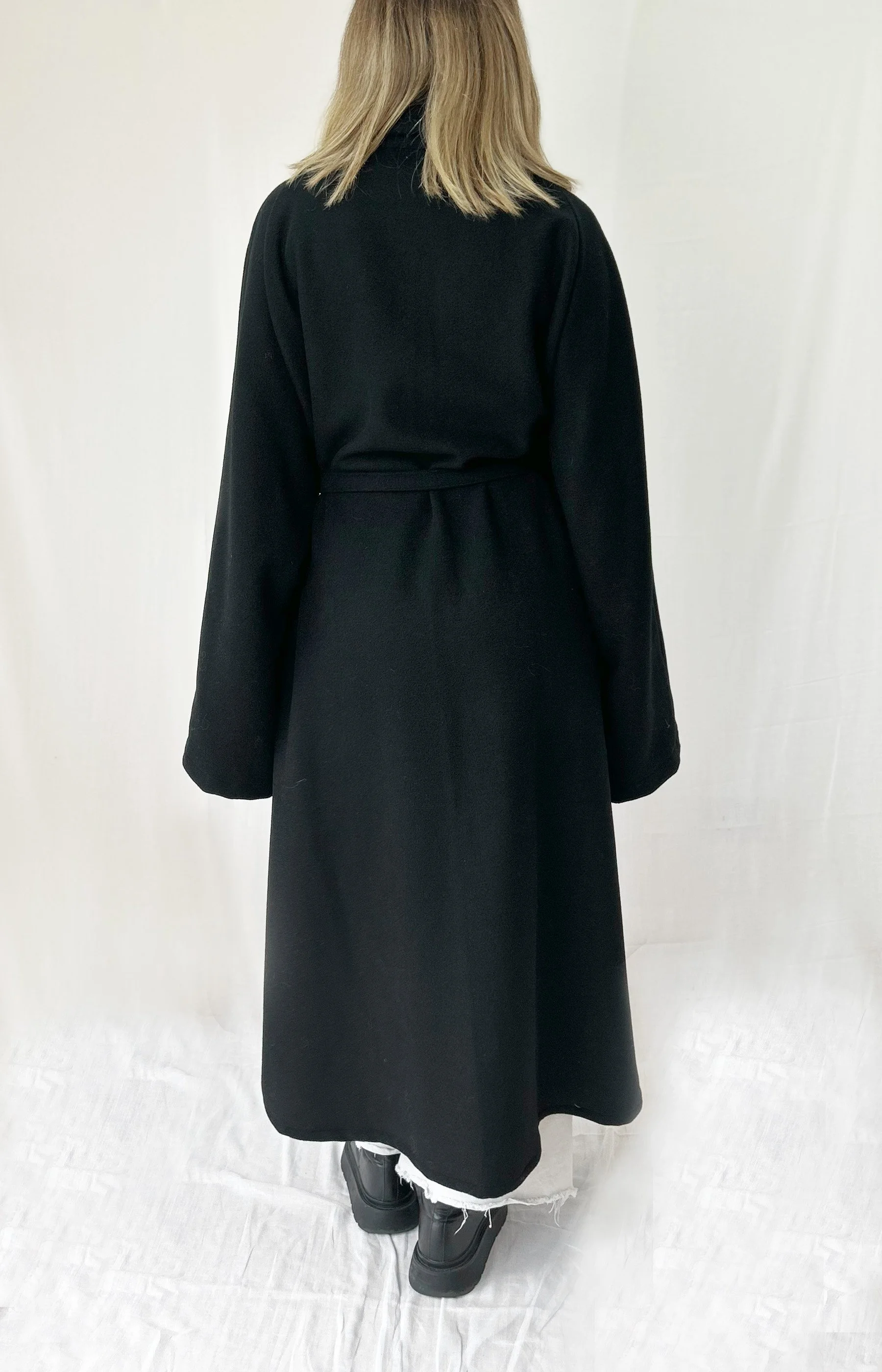 LBL_LCO-Coat-04.jpg