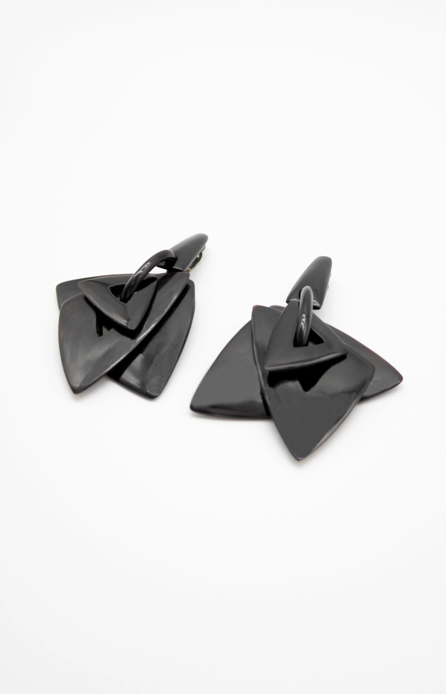 LBL_Vintage-sculptural-earrings-02.jpg