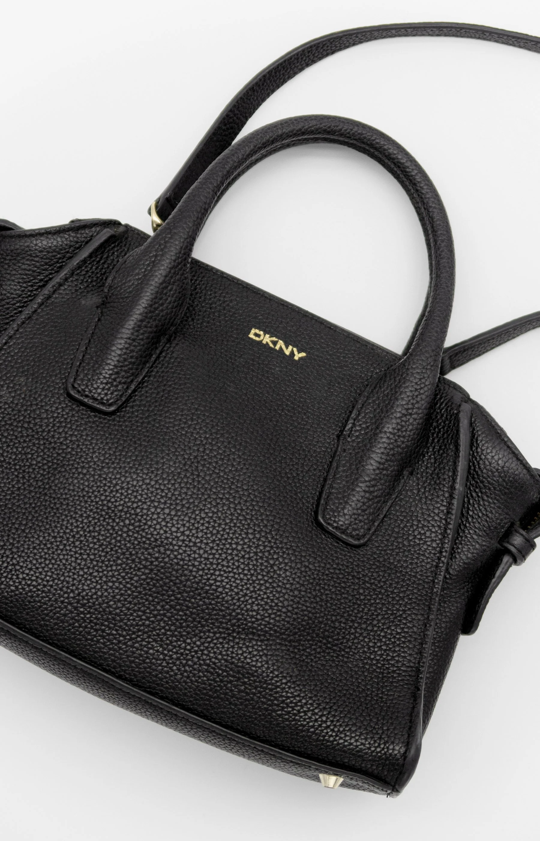 LBL_DKNY-Bag-04.jpg