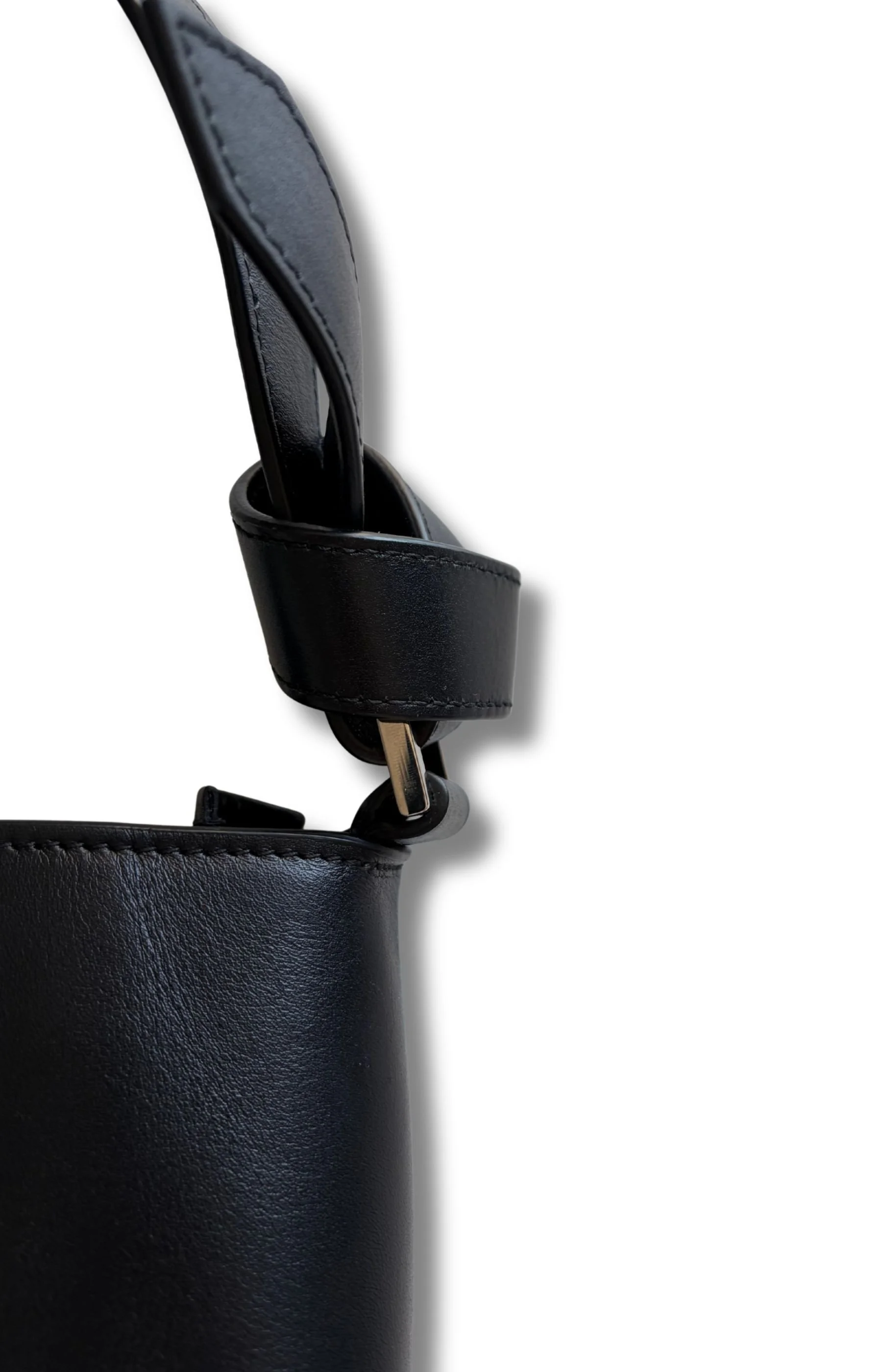 LBL_Silver-Knot-Bag-03.jpg